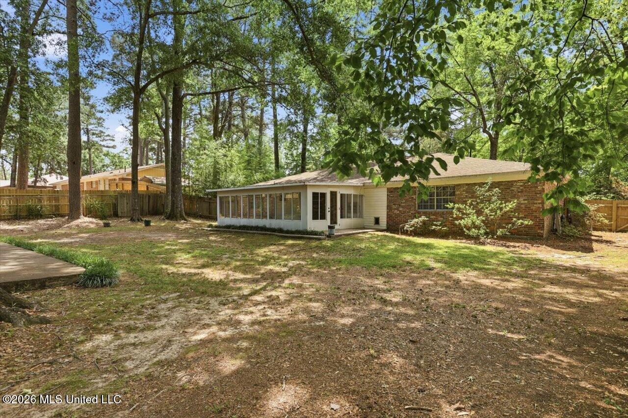 300 Whippoorwill Road Property Photo 33