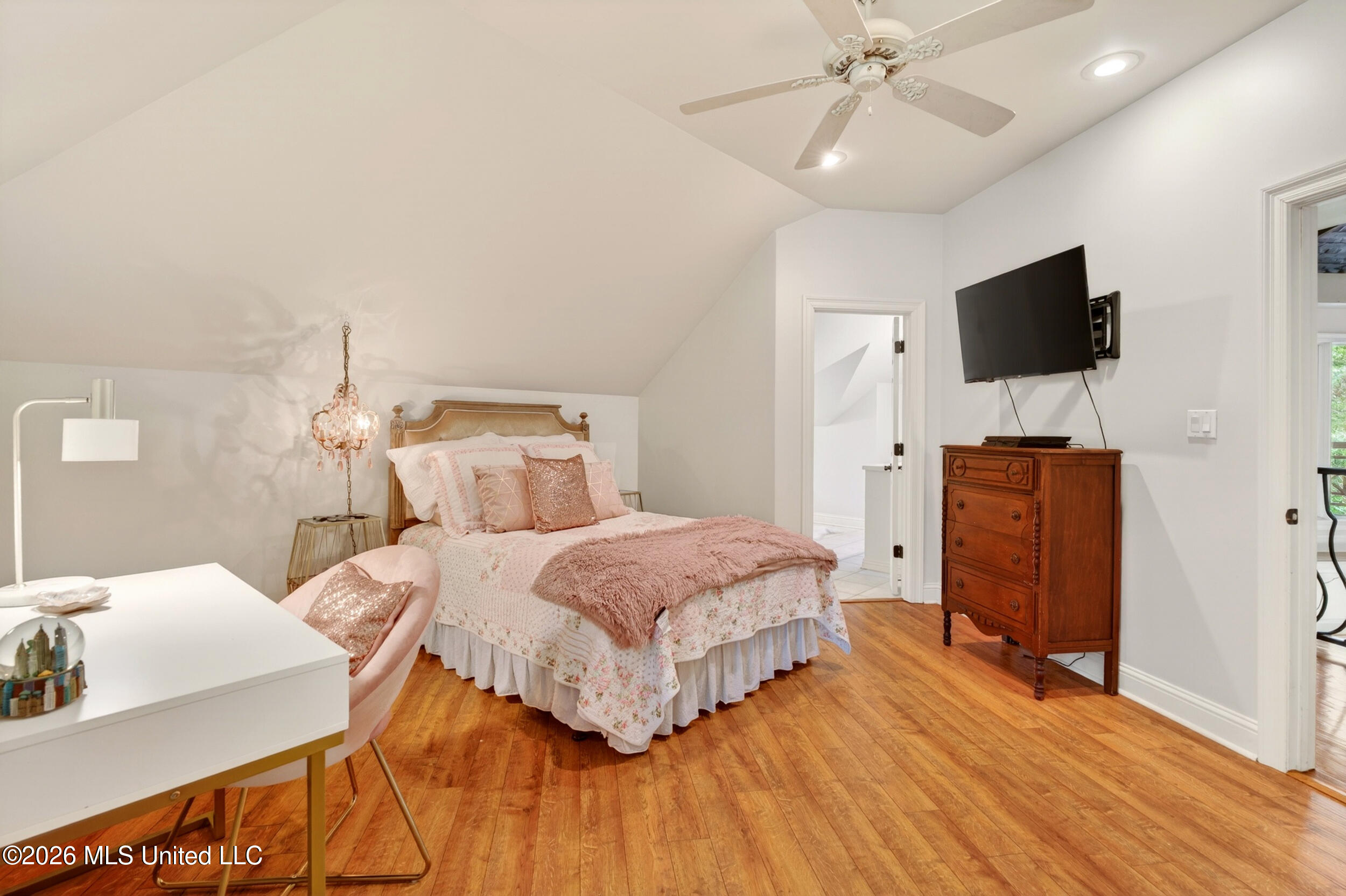 40 Marais Ridge Property Photo 60