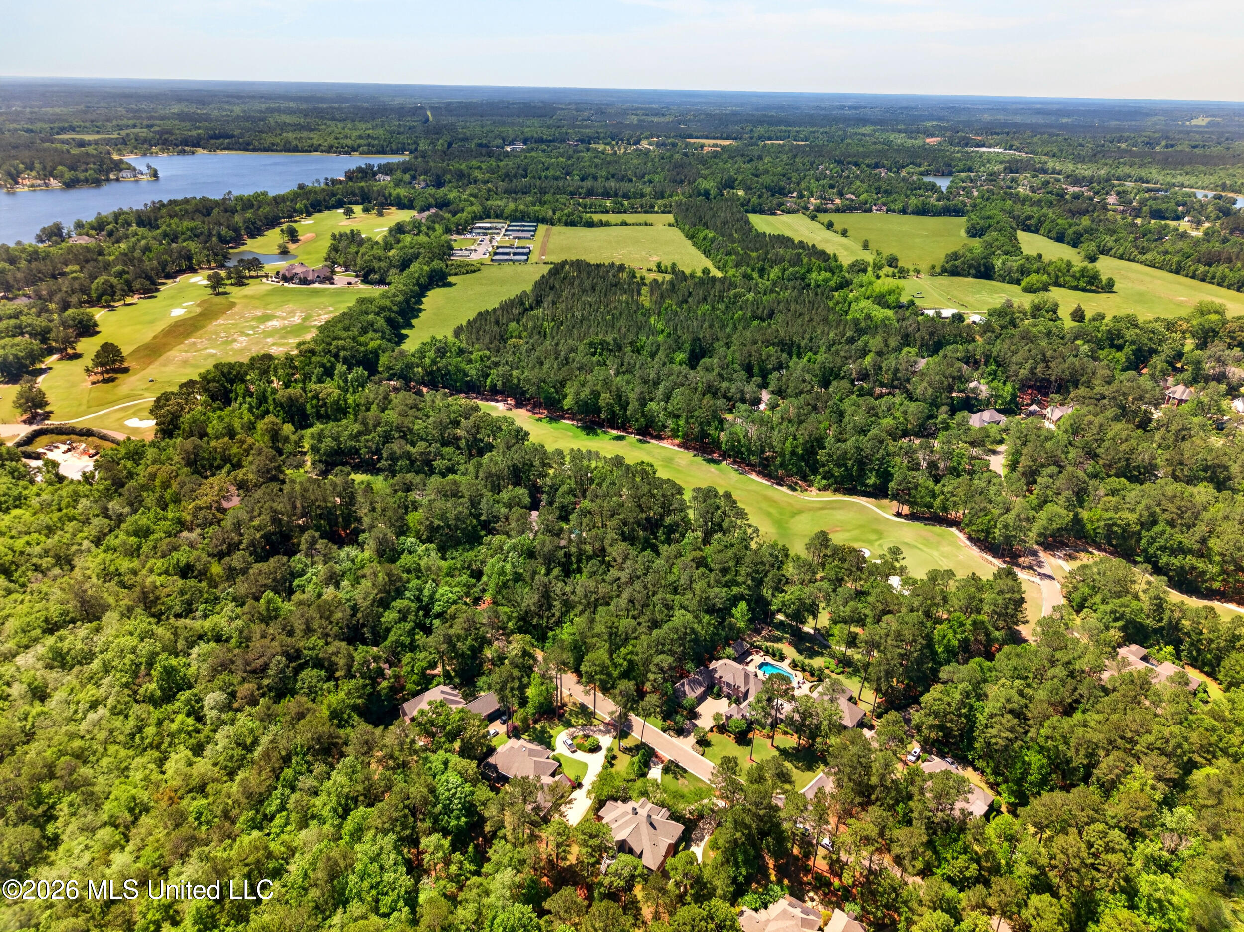 40 Marais Ridge Property Photo 84