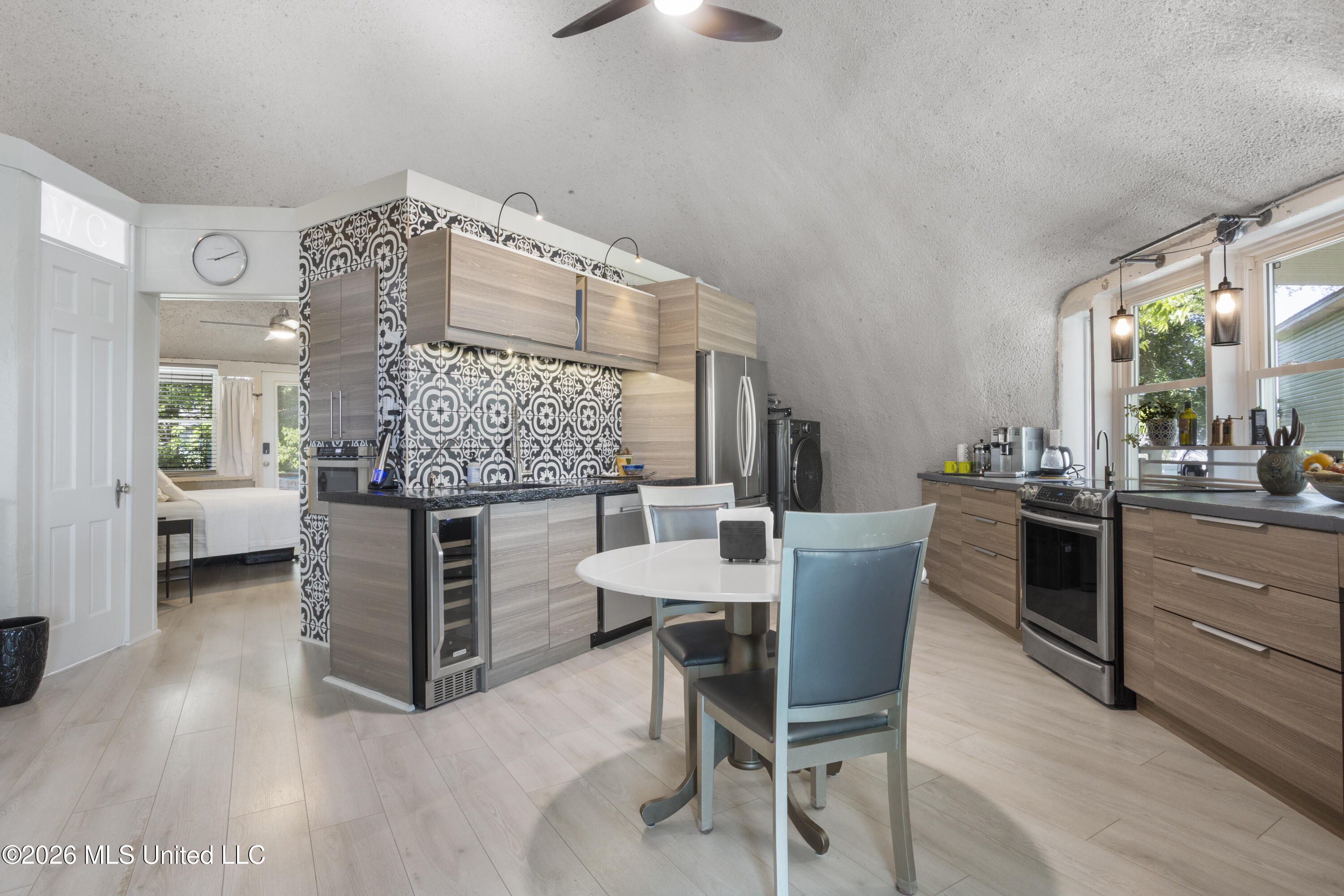 4312 Ford Street Property Photo 13