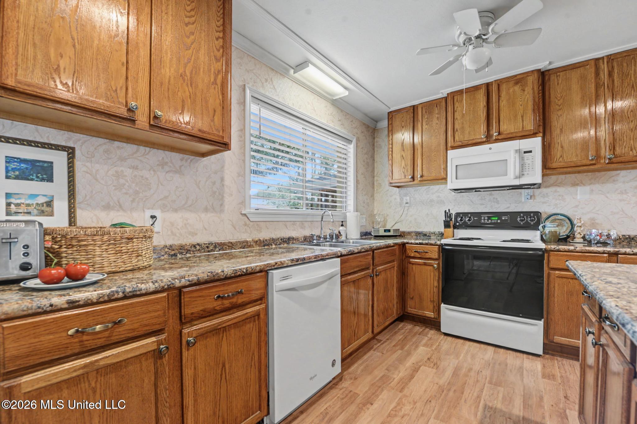 332 Eastview Drive Property Photo 10