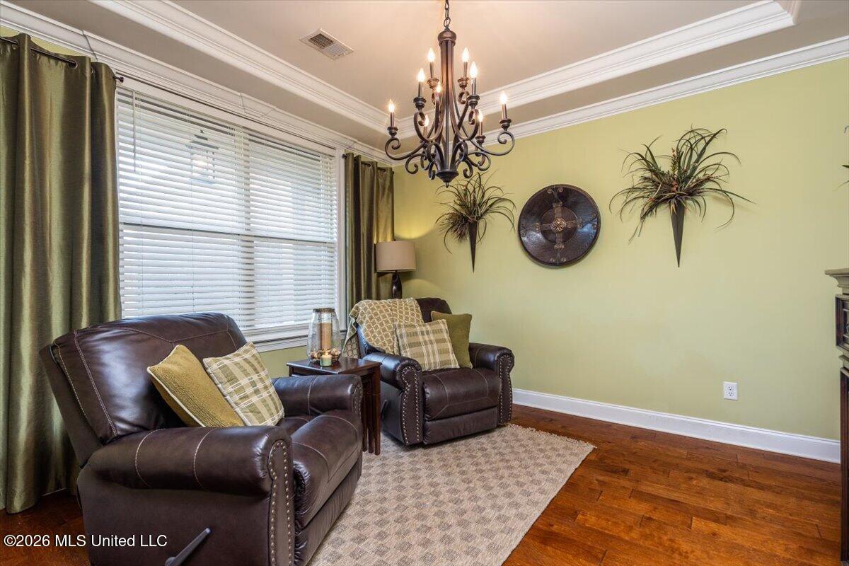 5345 E Pointe Drive Property Photo 13