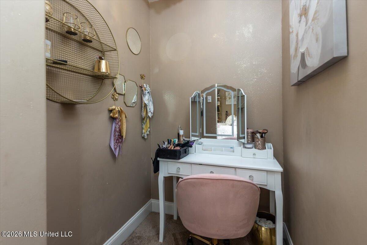 5345 E Pointe Drive Property Photo 31