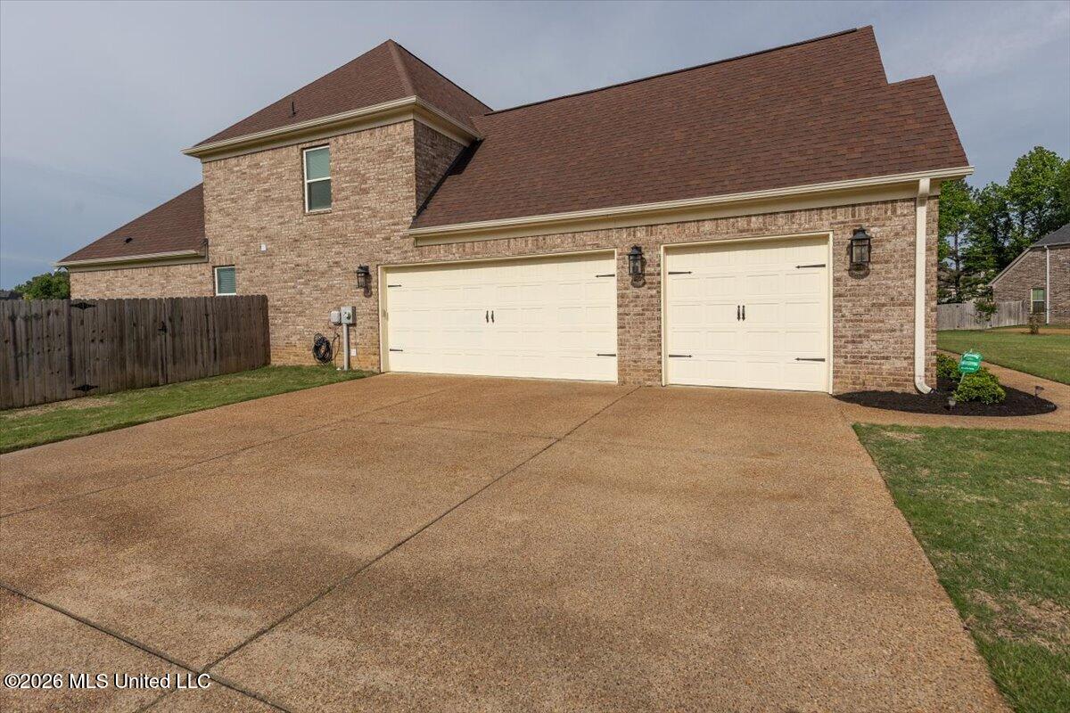 5345 E Pointe Drive Property Photo 37