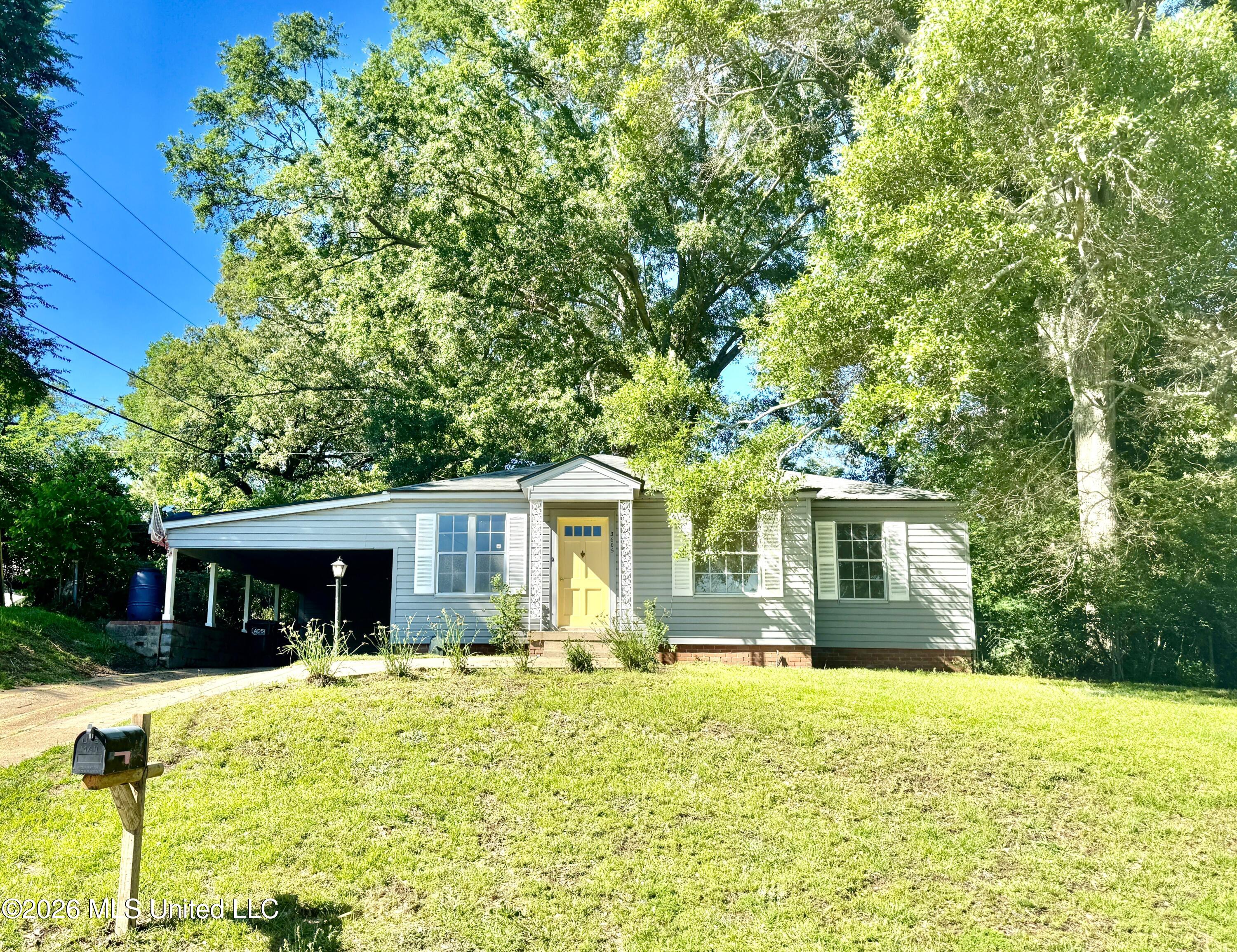 3605 Ridgewood Road Property Photo 1
