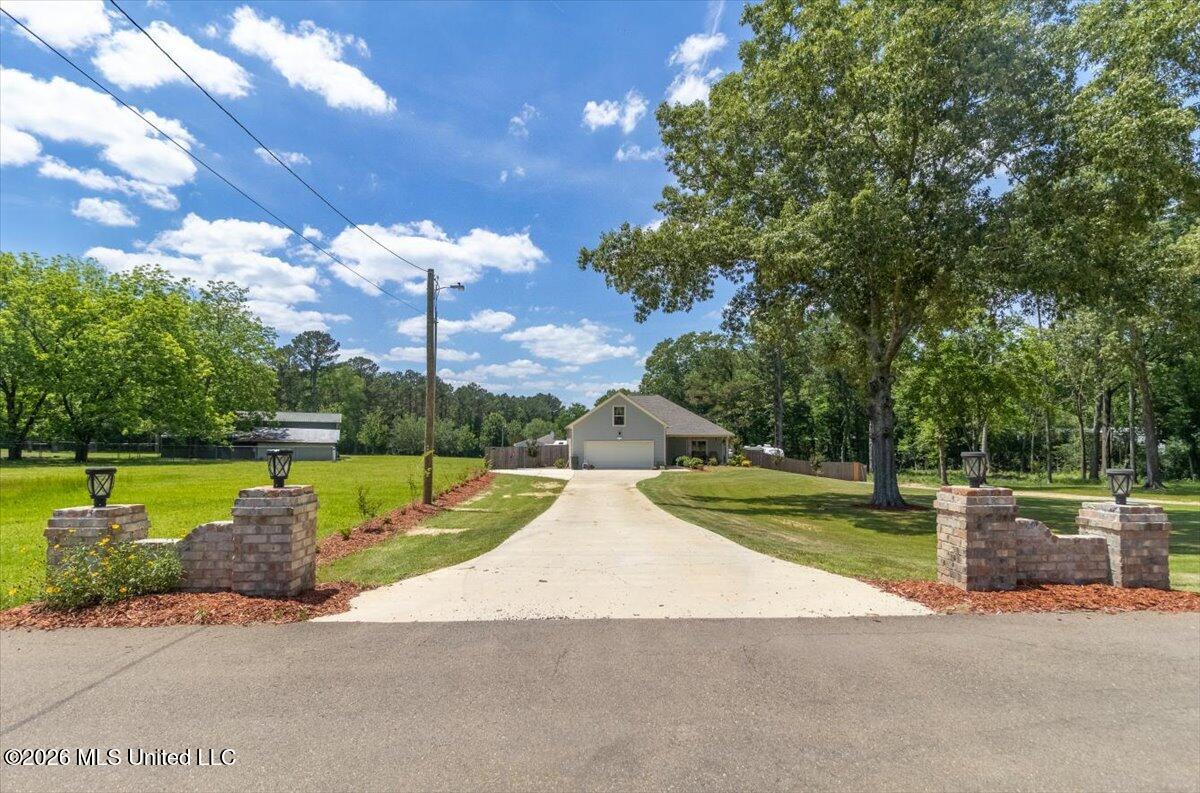 607 Brooks Avenue Property Photo 2