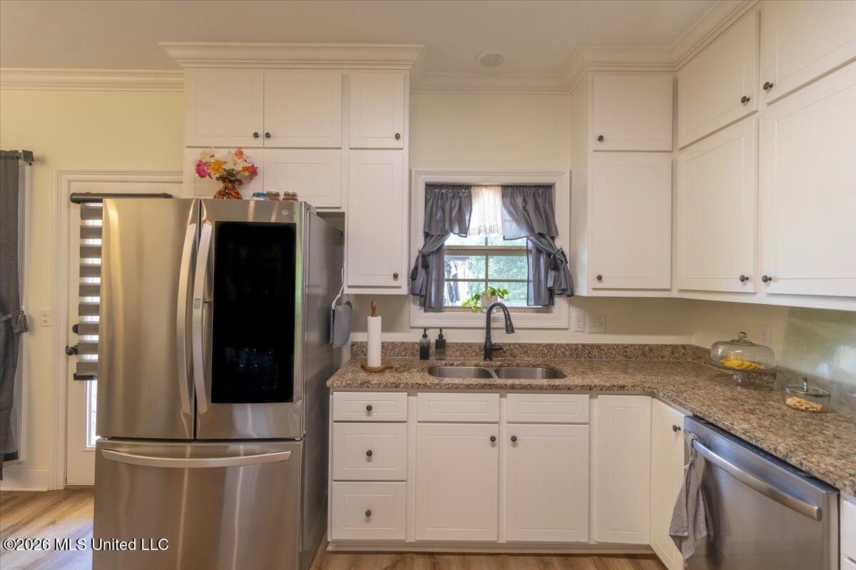 607 Brooks Avenue Property Photo 4