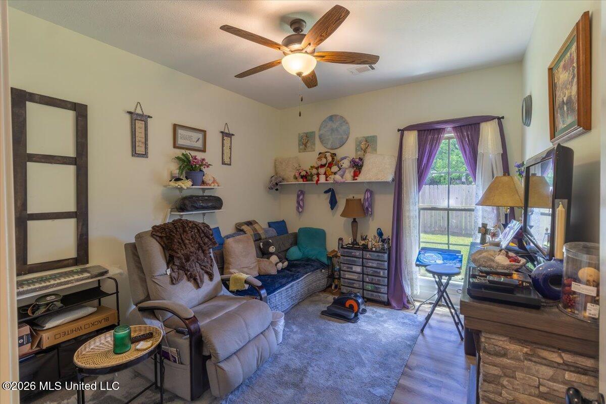 607 Brooks Avenue Property Photo 7