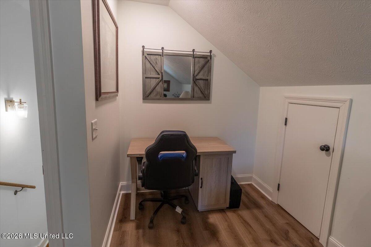 607 Brooks Avenue Property Photo 13