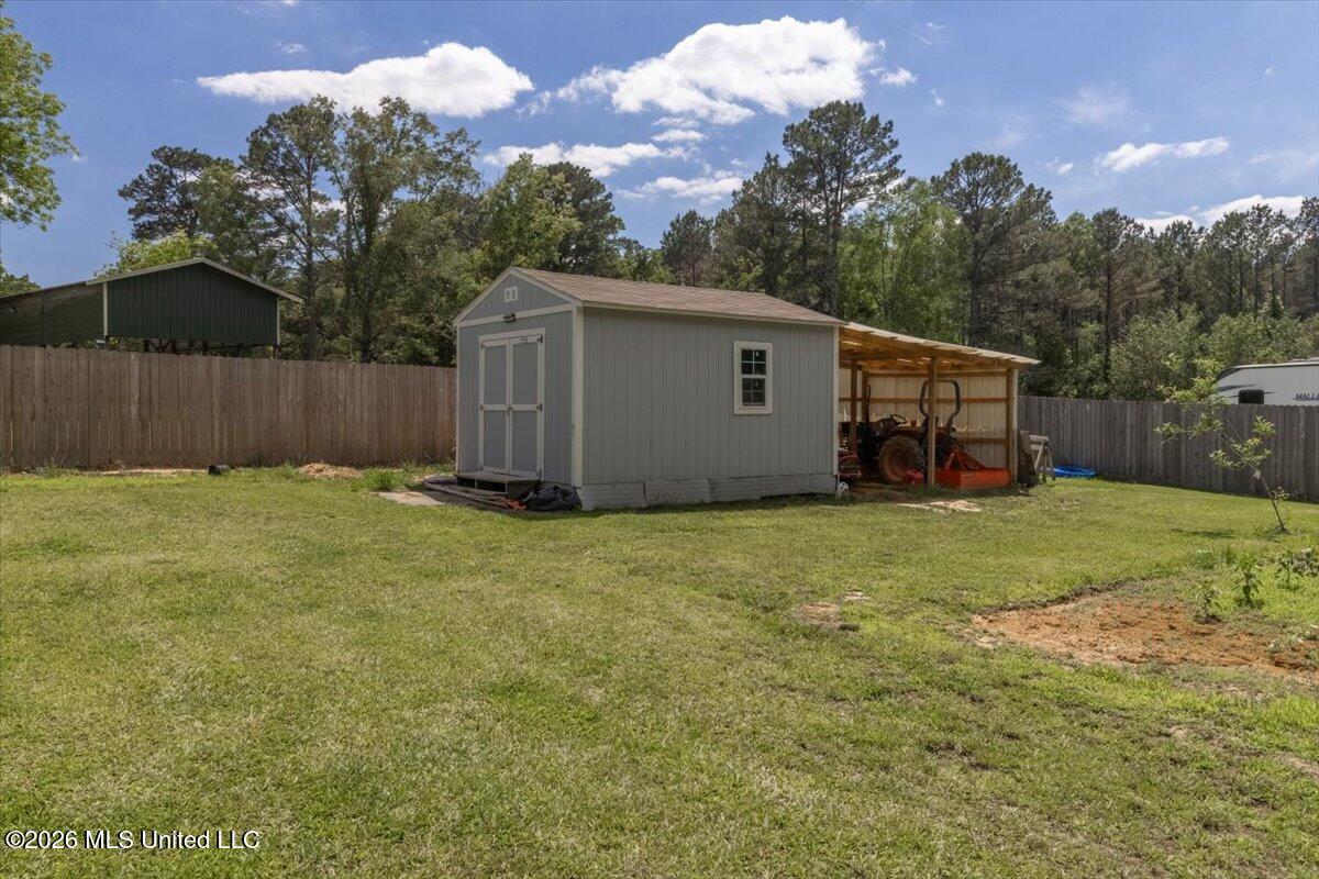 607 Brooks Avenue Property Photo 15