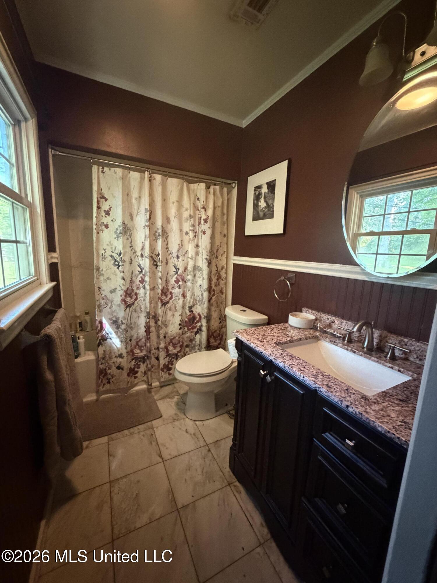 211 Glenwood Drive Property Photo 10