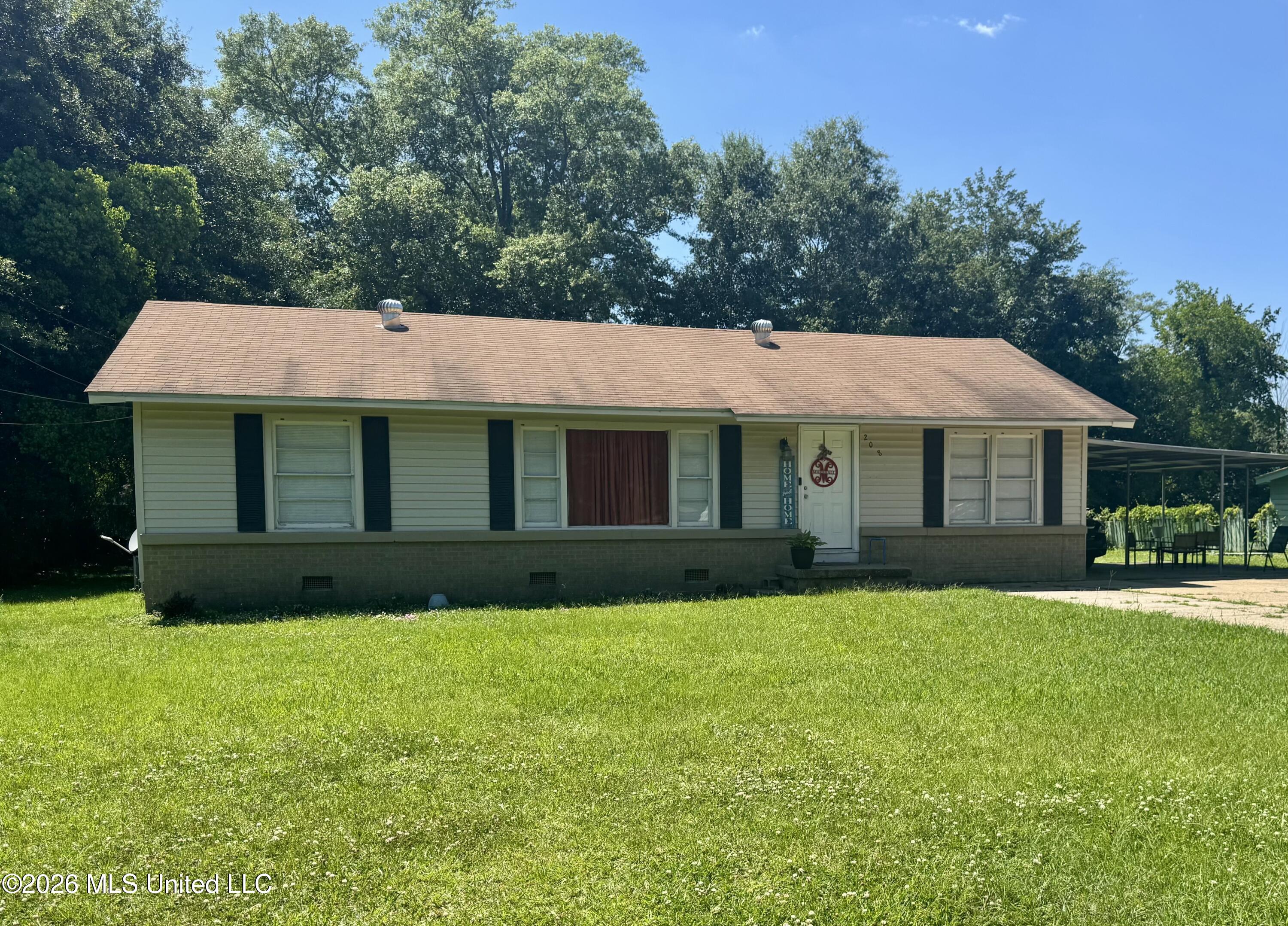 208 11th Street Property Photo 1