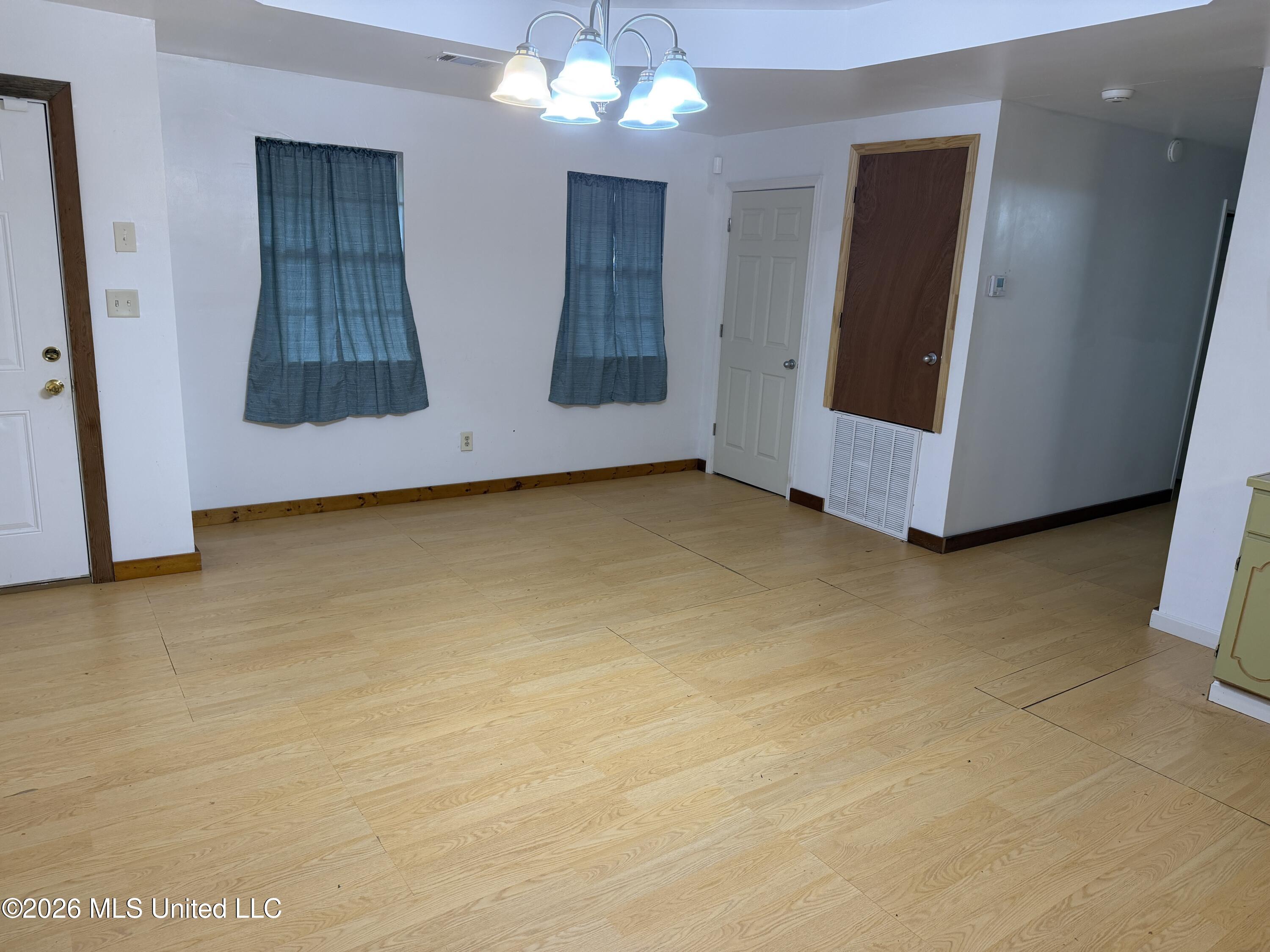 29 Willie Lindsey Drive Property Photo 8