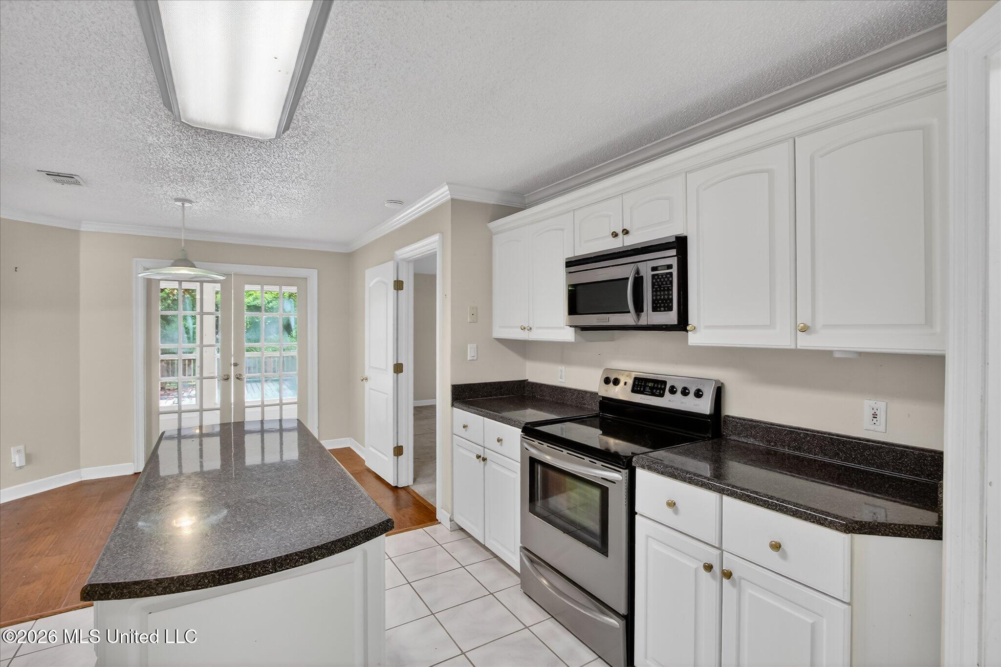 3428 Dijon Avenue Property Photo 12