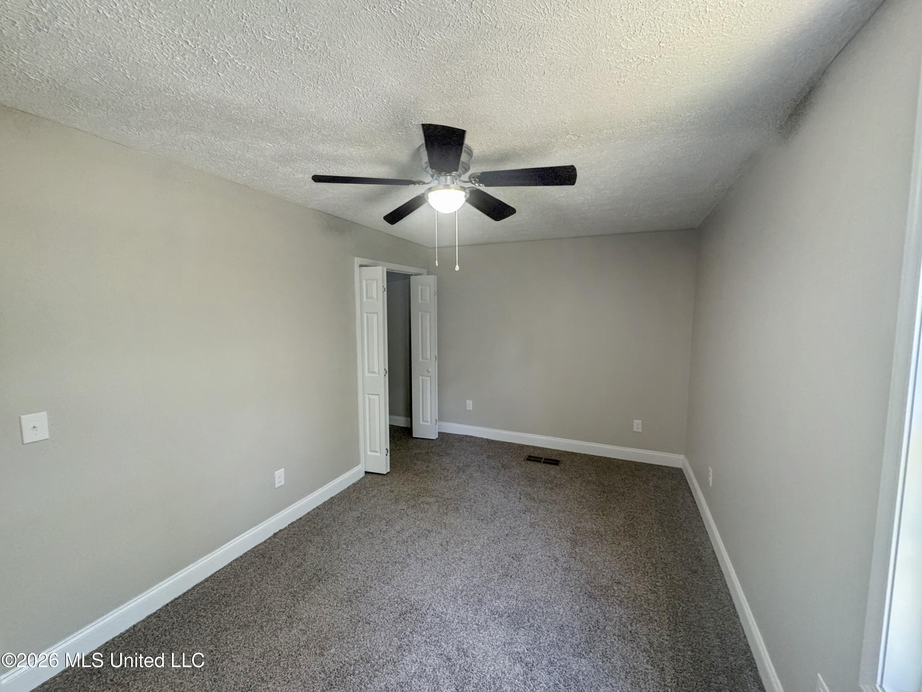 1108 Sherwood Drive Property Photo 9