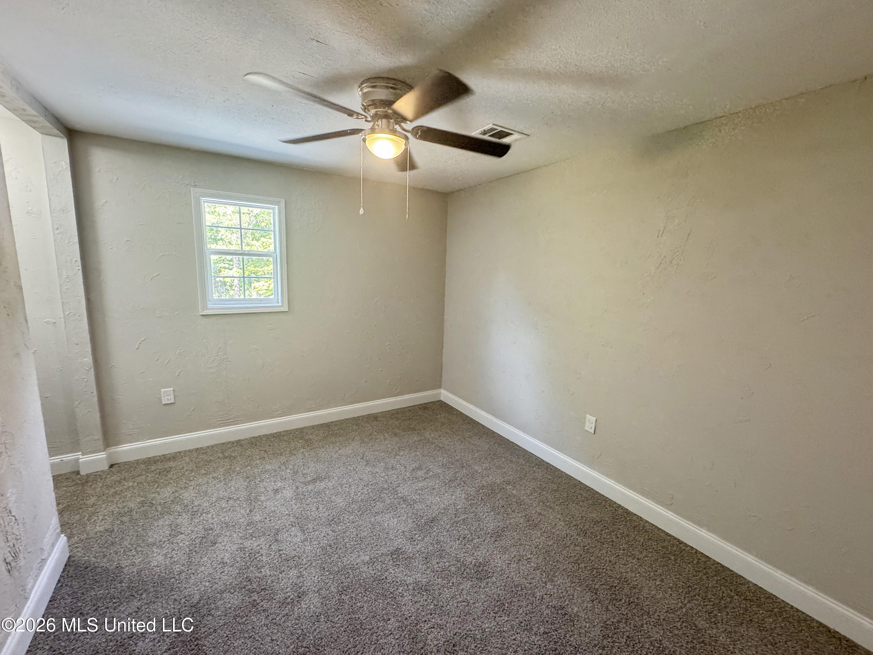 1108 Sherwood Drive Property Photo 12