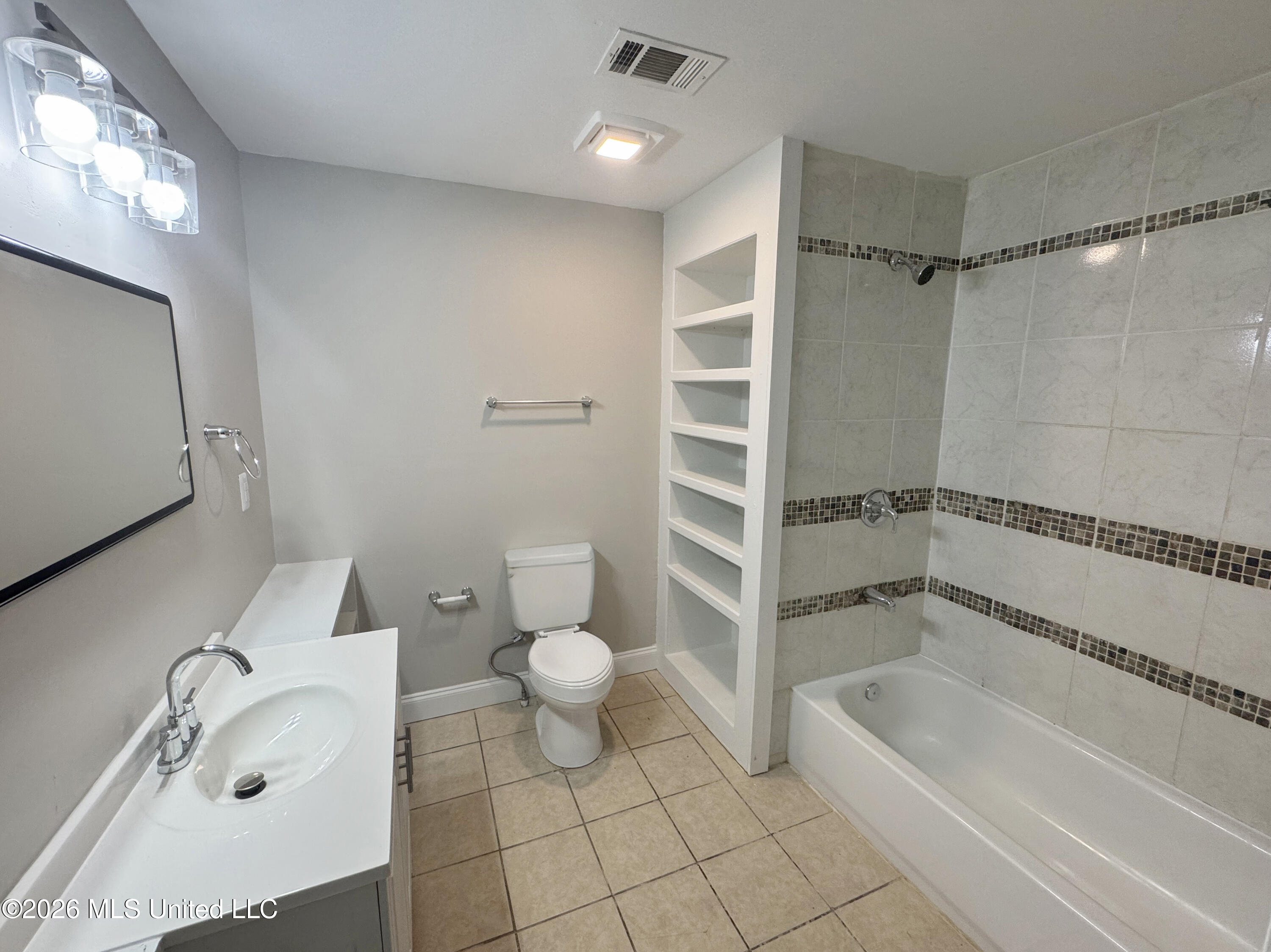 1108 Sherwood Drive Property Photo 14