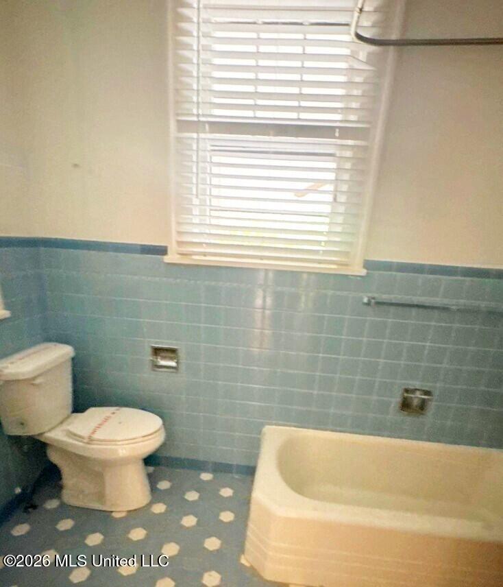 1022 Markham Street Property Photo 11