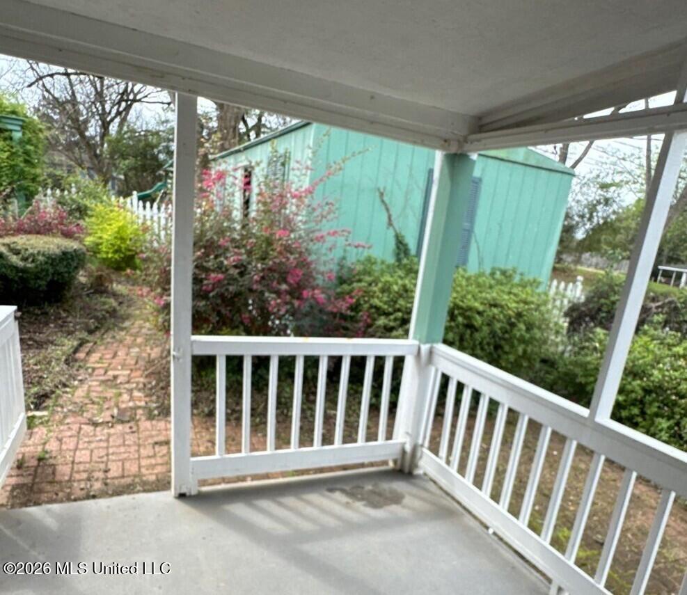 1022 Markham Street Property Photo 12