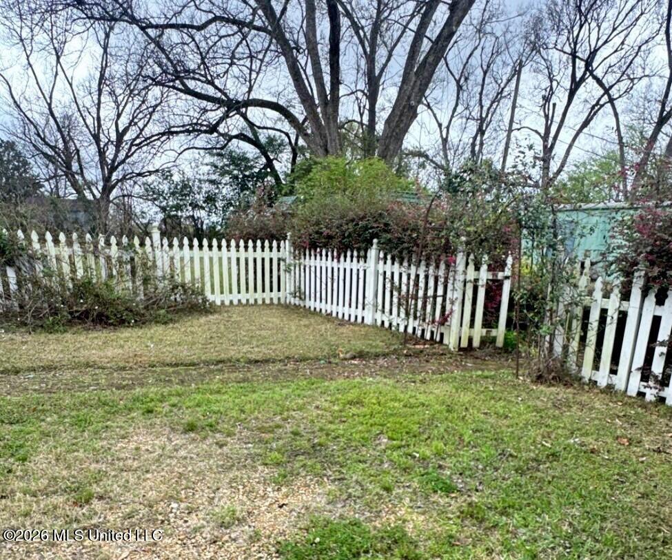 1022 Markham Street Property Photo 13