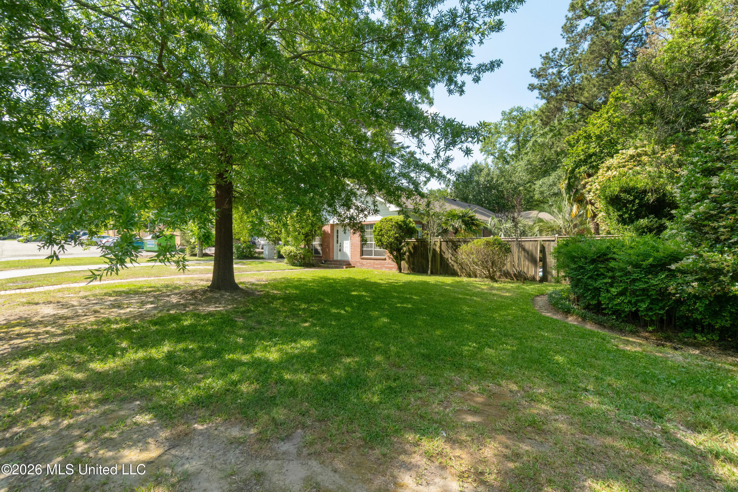 204 5th Avenue Property Photo 4