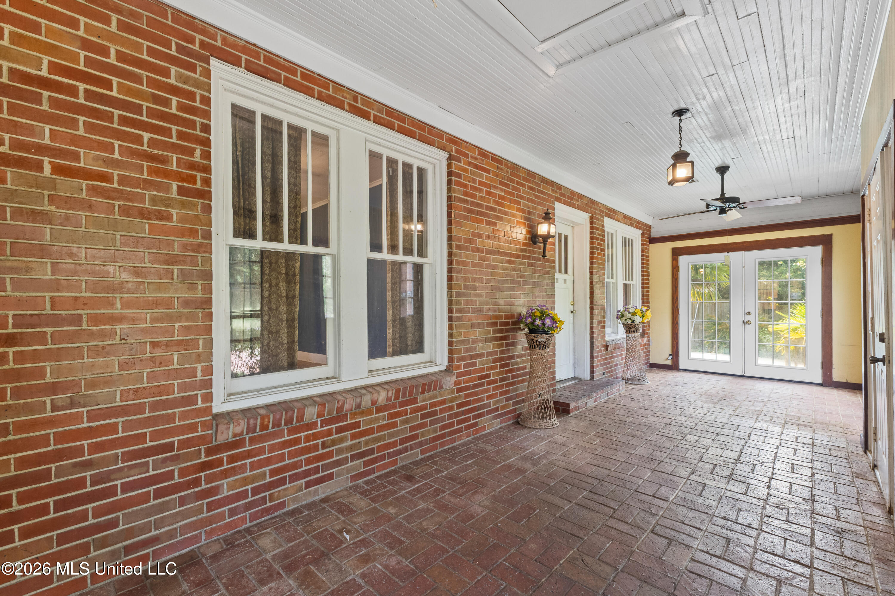204 5th Avenue Property Photo 36