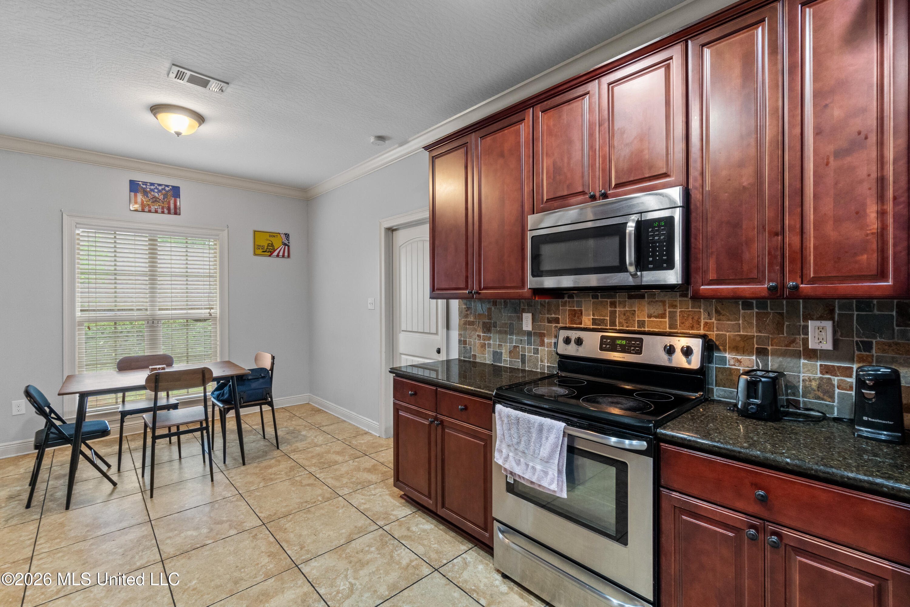 59 Lamplighter Lane Property Photo 14