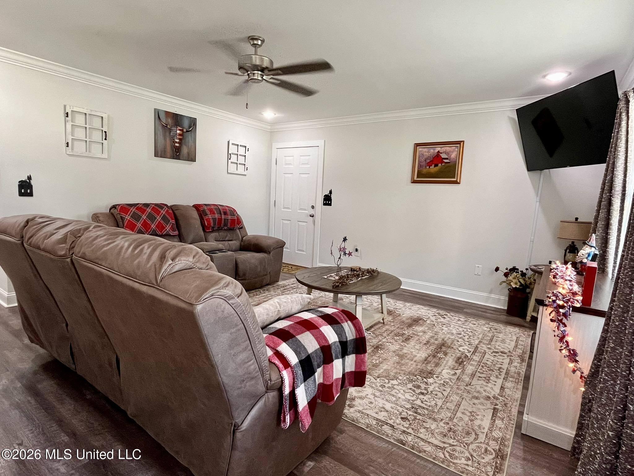 1421 Scr 66 Road Property Photo 4