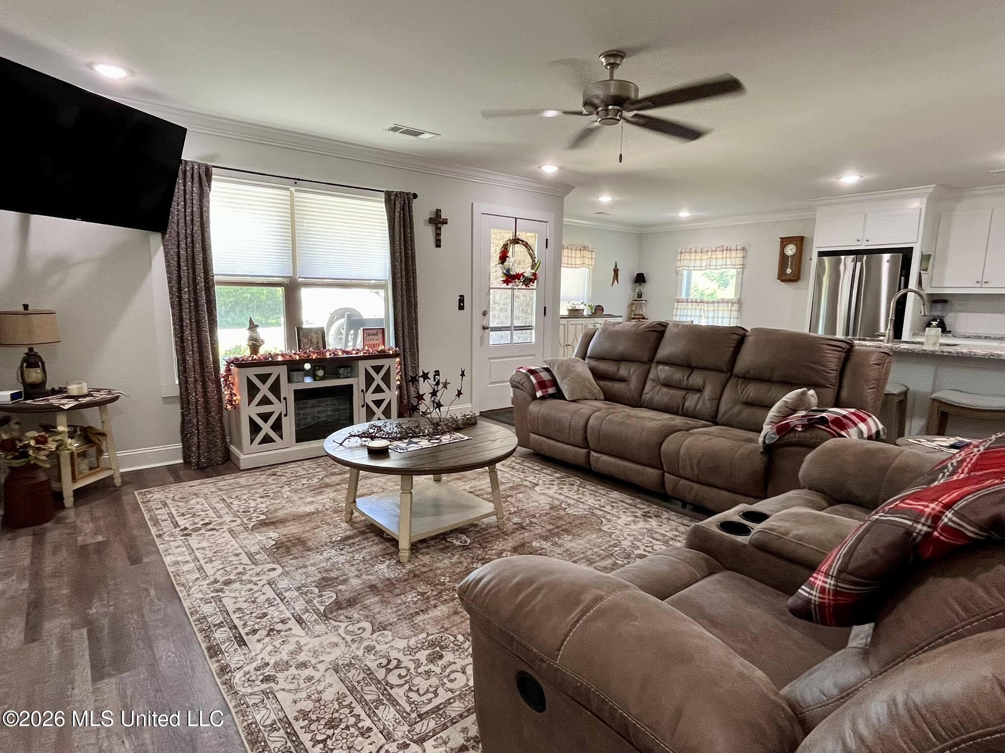 1421 Scr 66 Road Property Photo 11