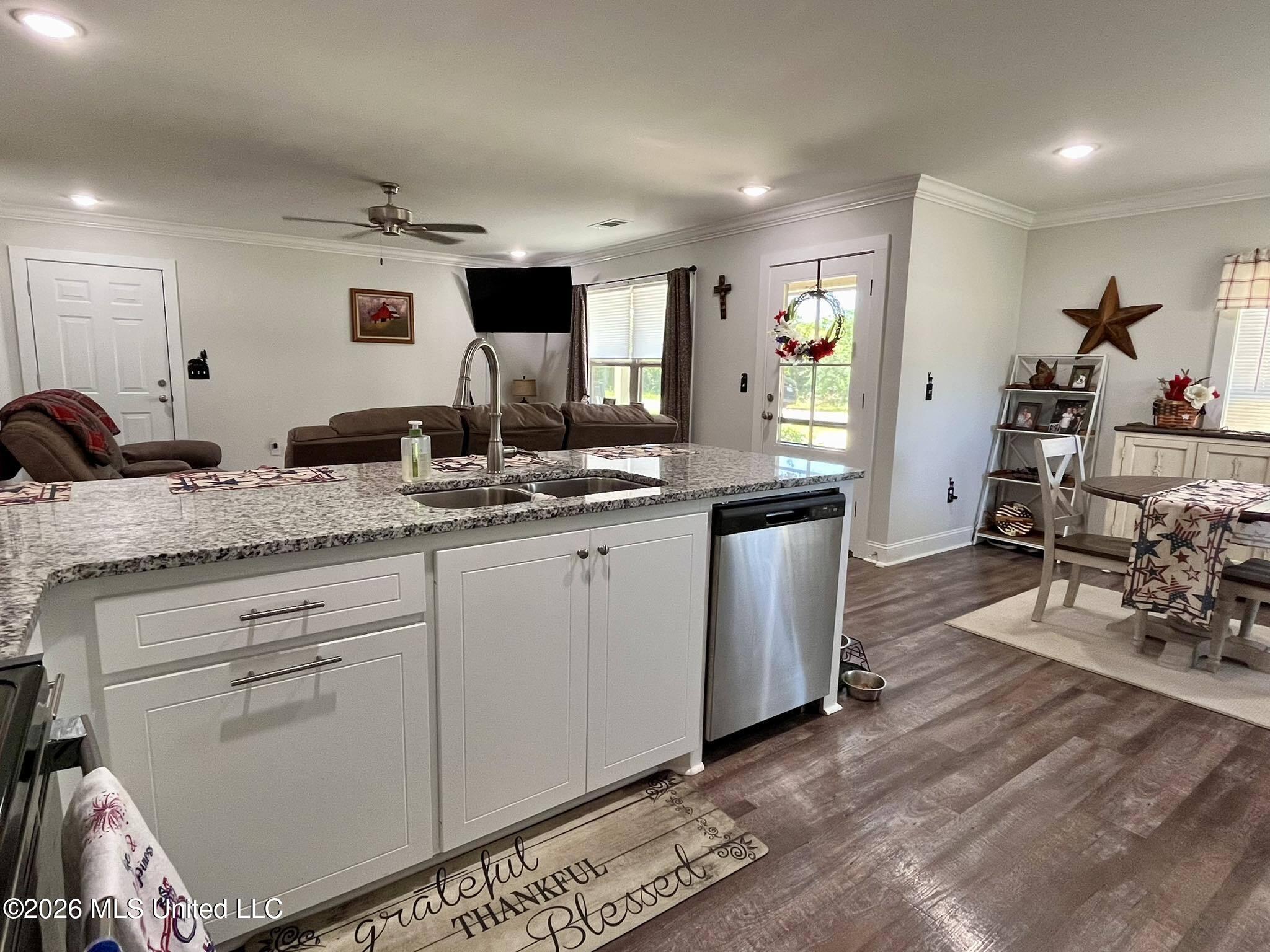 1421 Scr 66 Road Property Photo 14