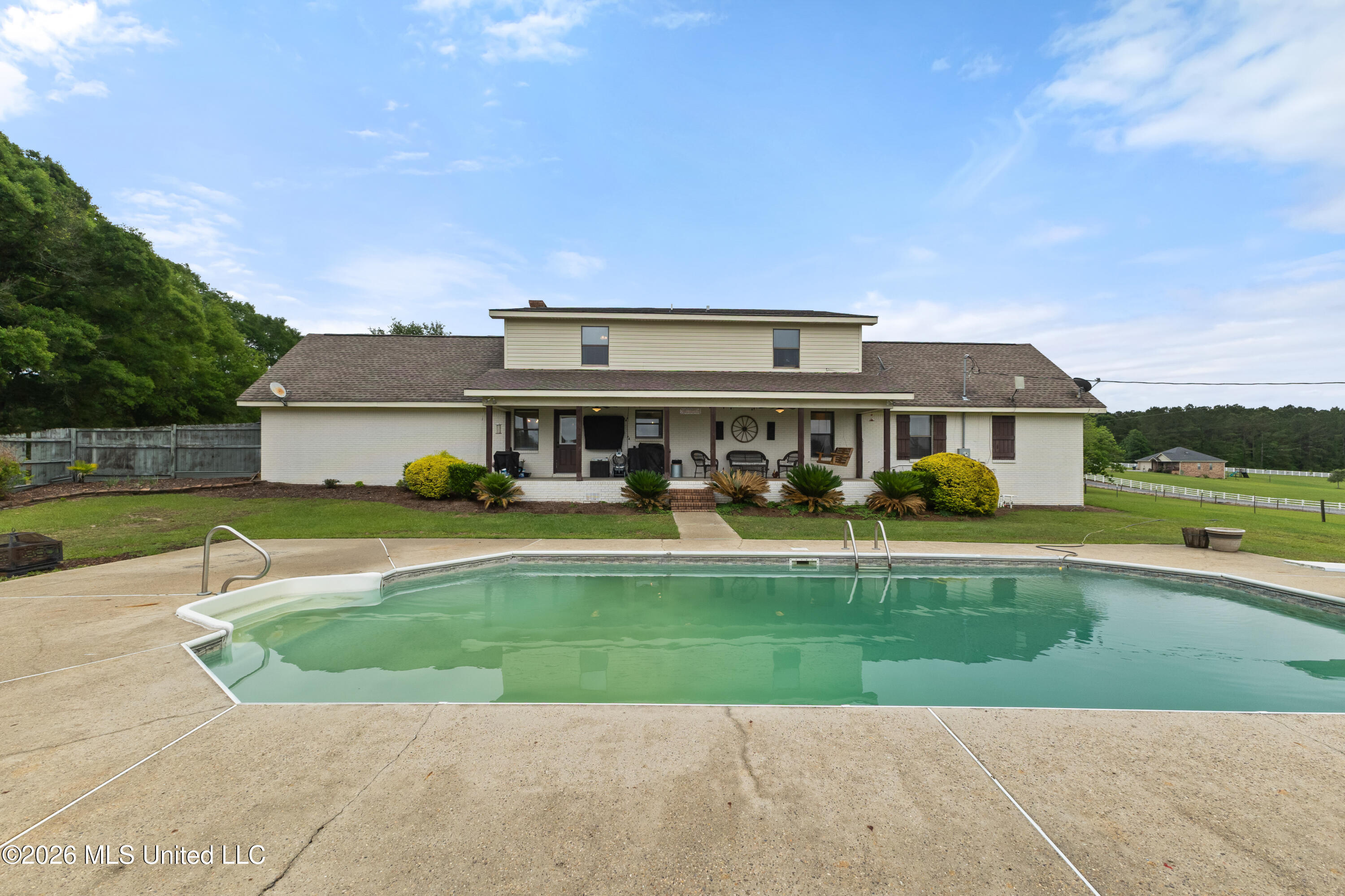1329 Grantham Road Property Photo 3