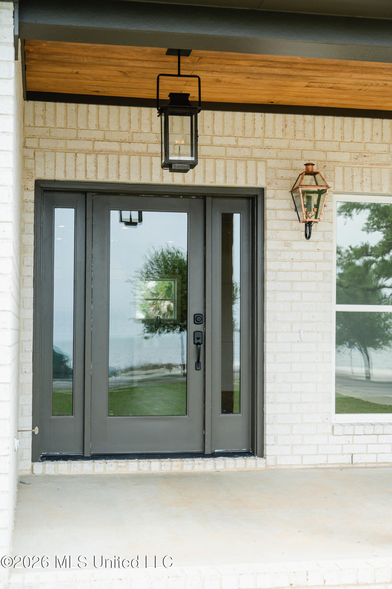 1416 E Beach Boulevard Property Photo 6