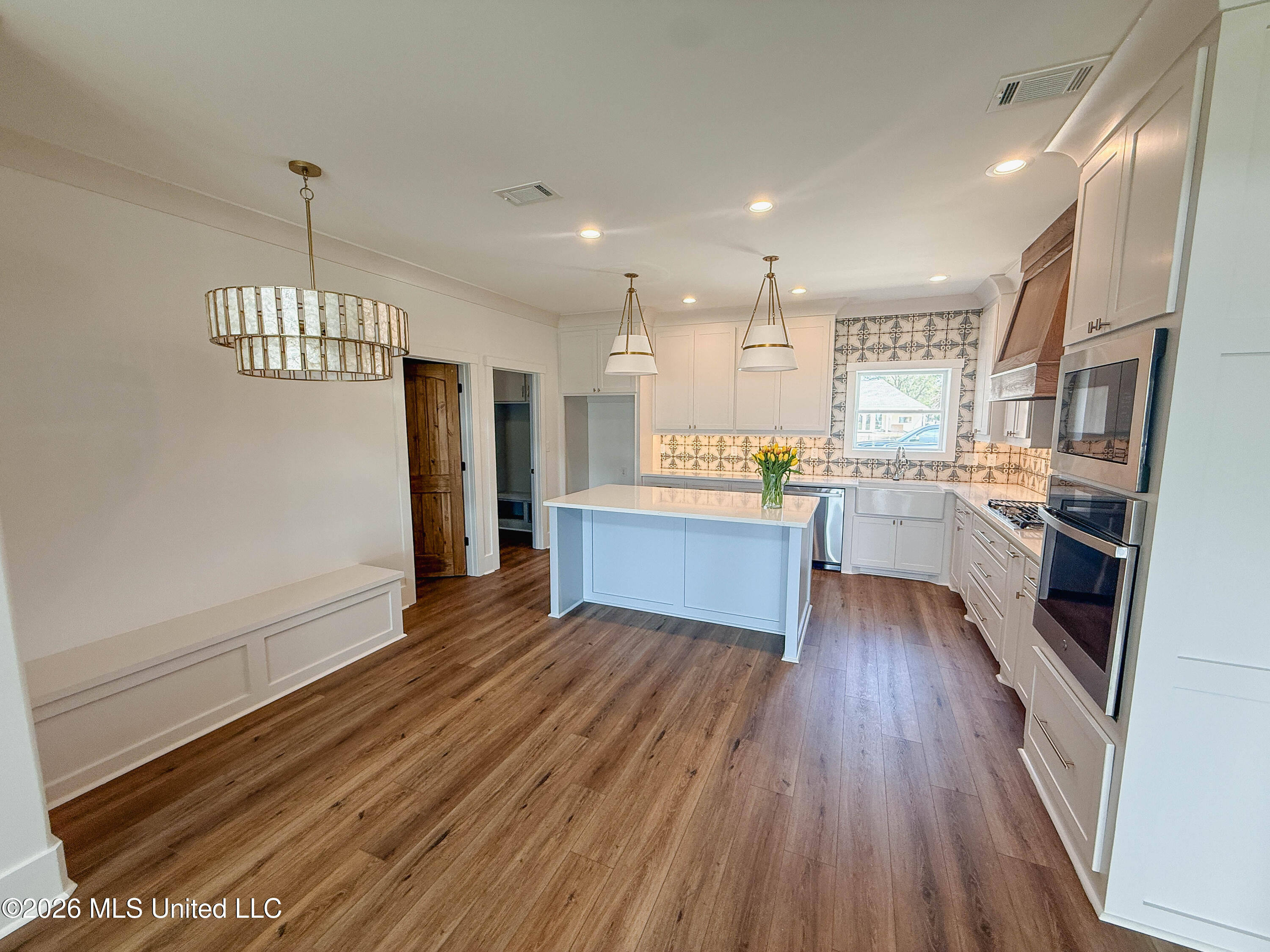 1416 E Beach Boulevard Property Photo 13