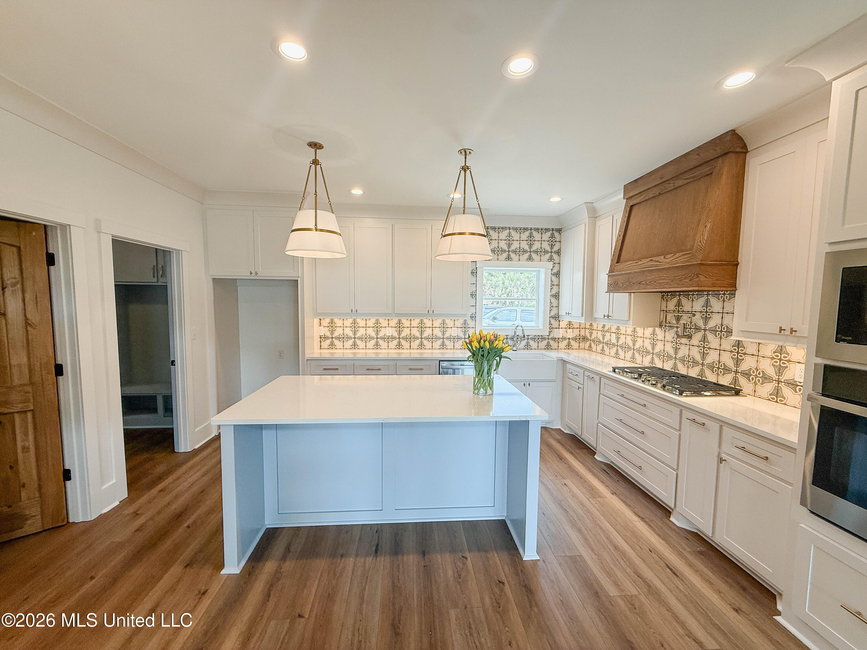 1416 E Beach Boulevard Property Photo 14