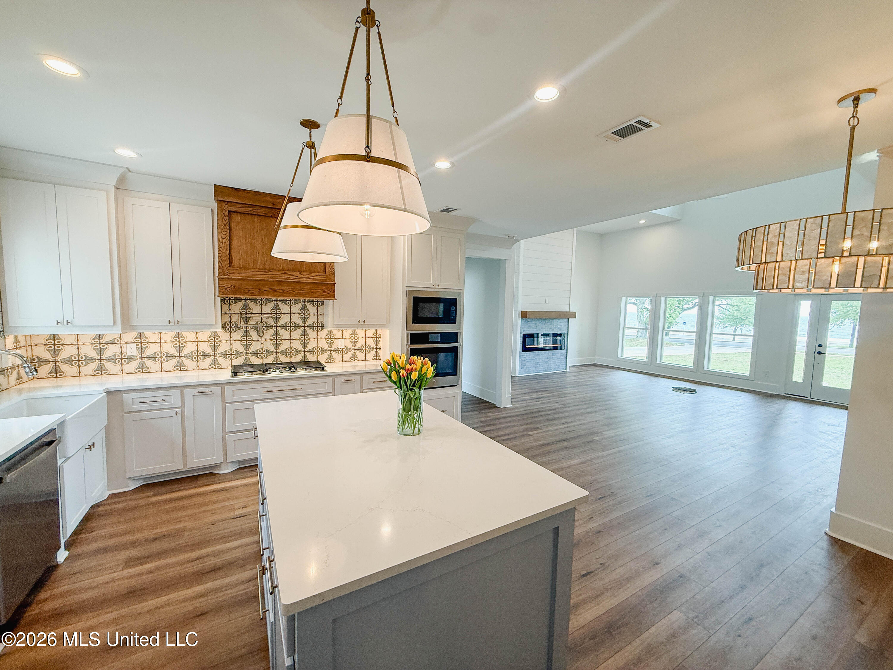 1416 E Beach Boulevard Property Photo 19