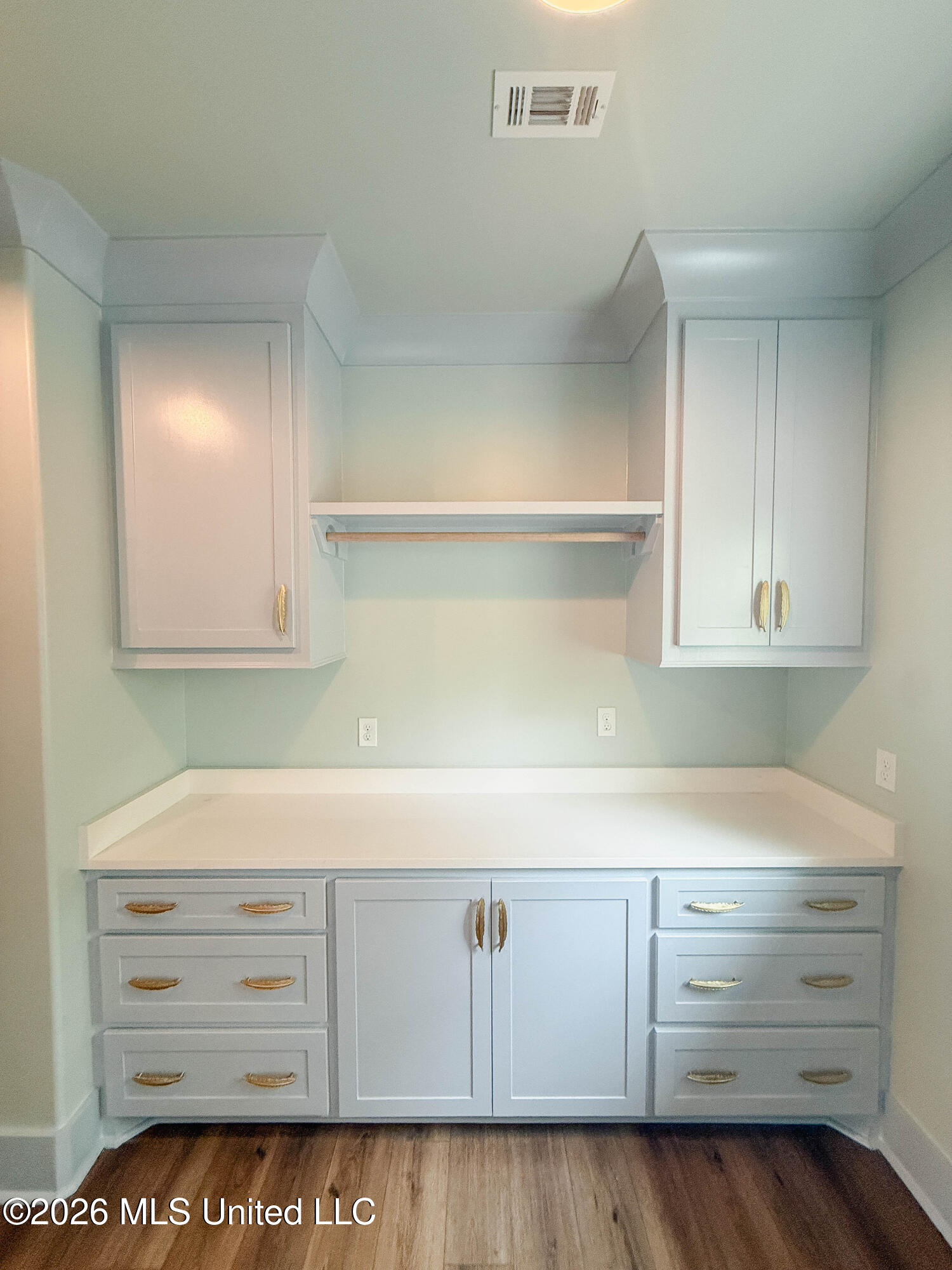 1416 E Beach Boulevard Property Photo 30