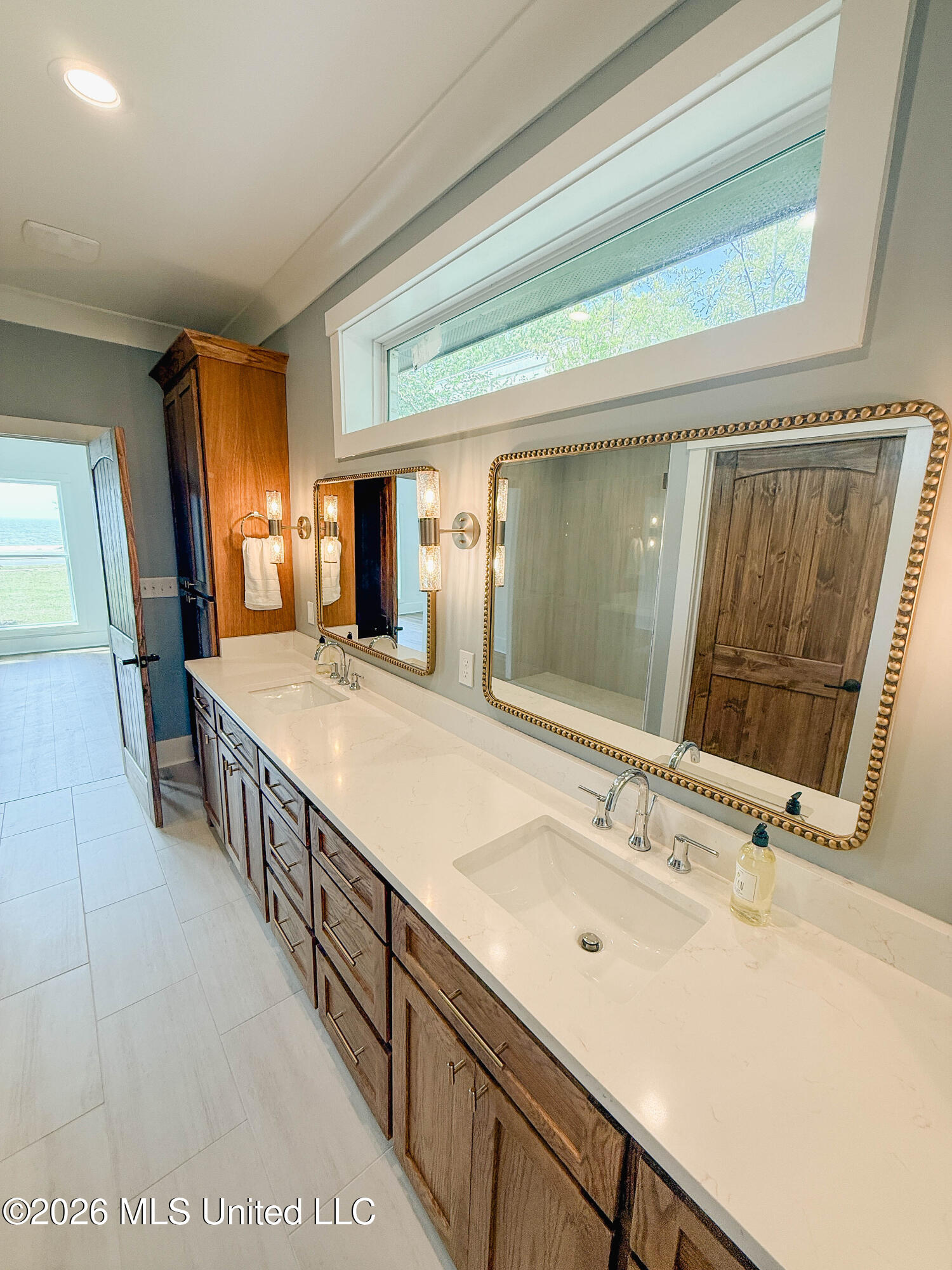 1416 E Beach Boulevard Property Photo 40