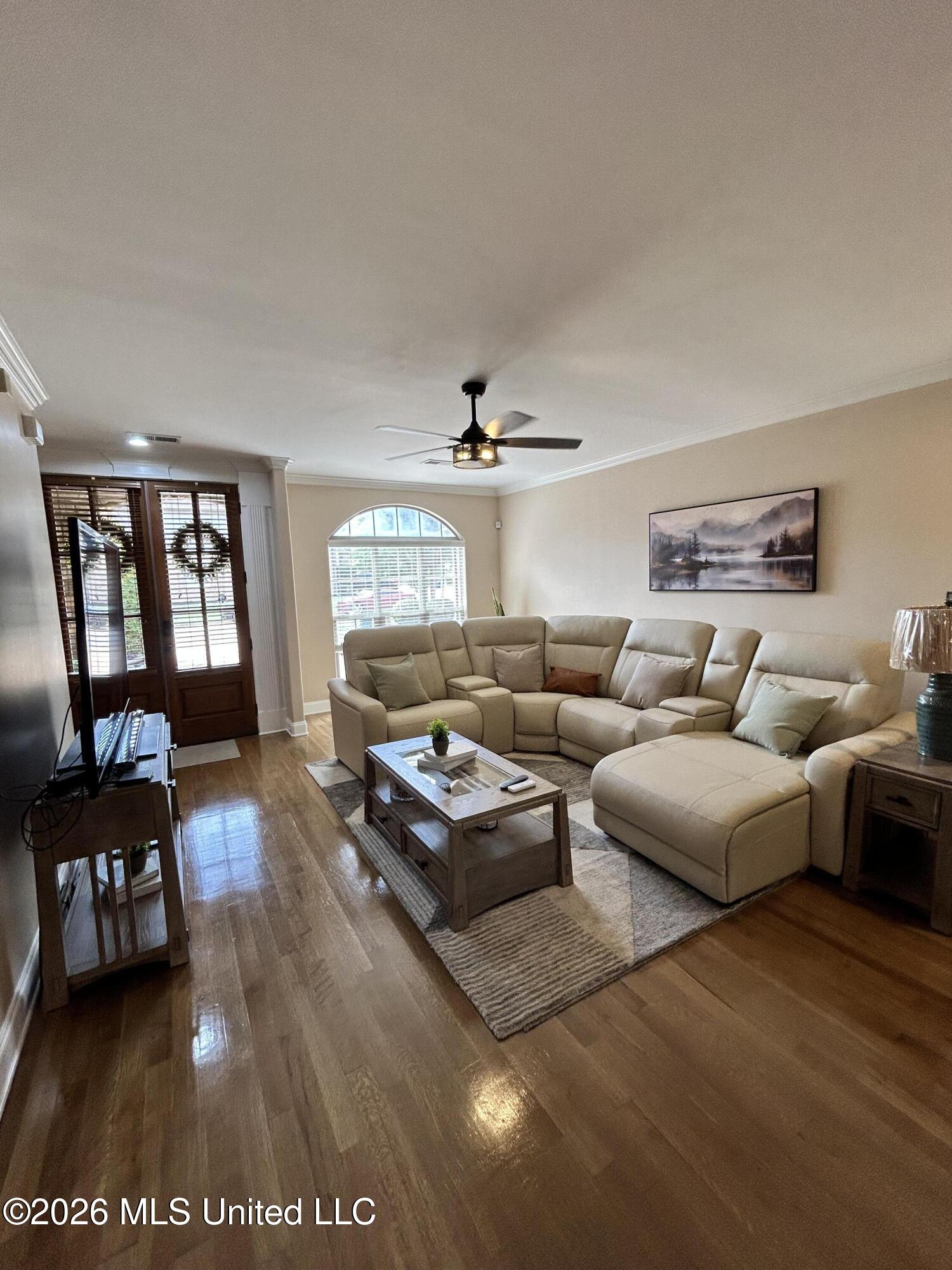 9084 Belle Maison Boulevard Property Photo 7