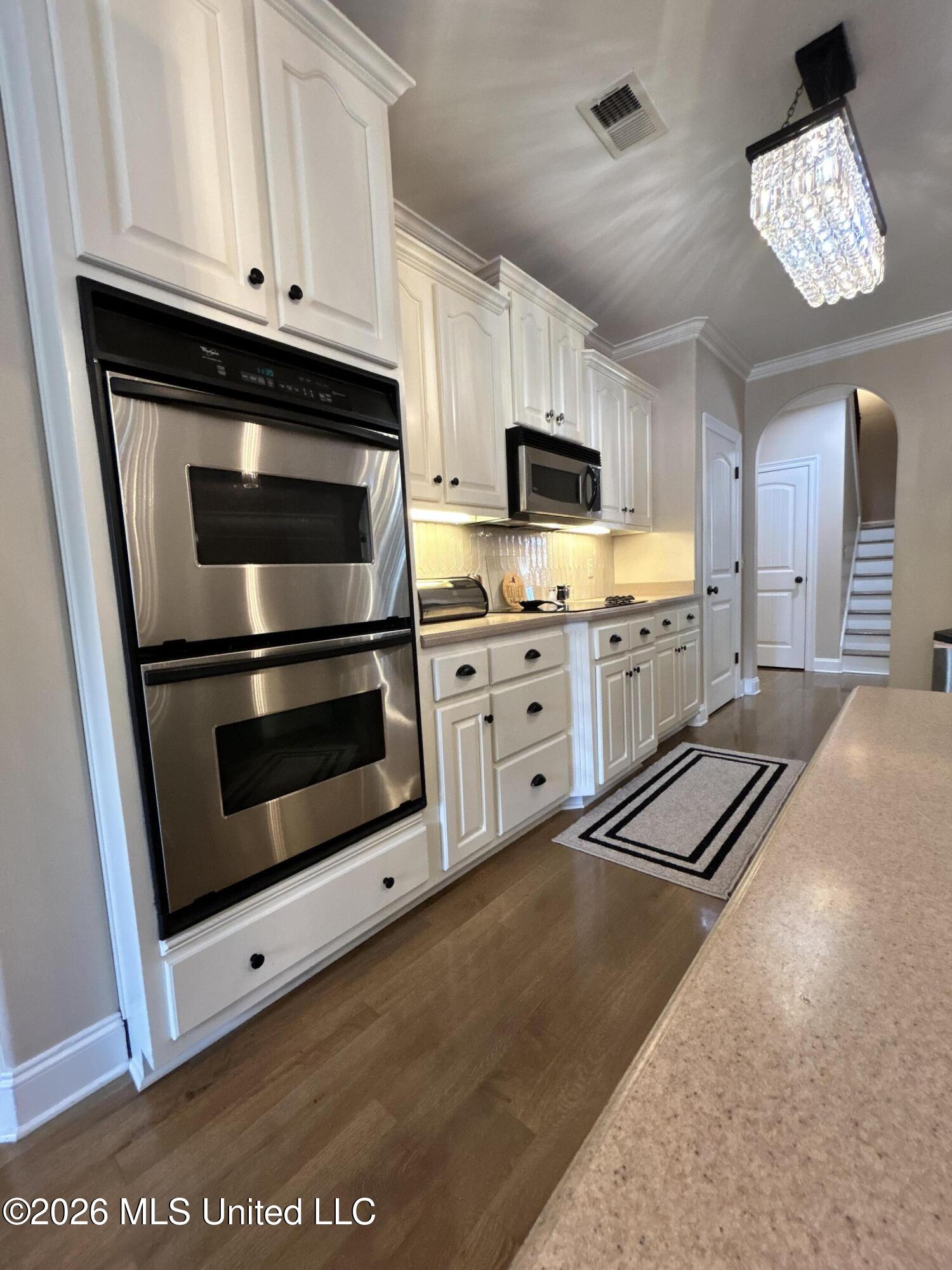 9084 Belle Maison Boulevard Property Photo 14