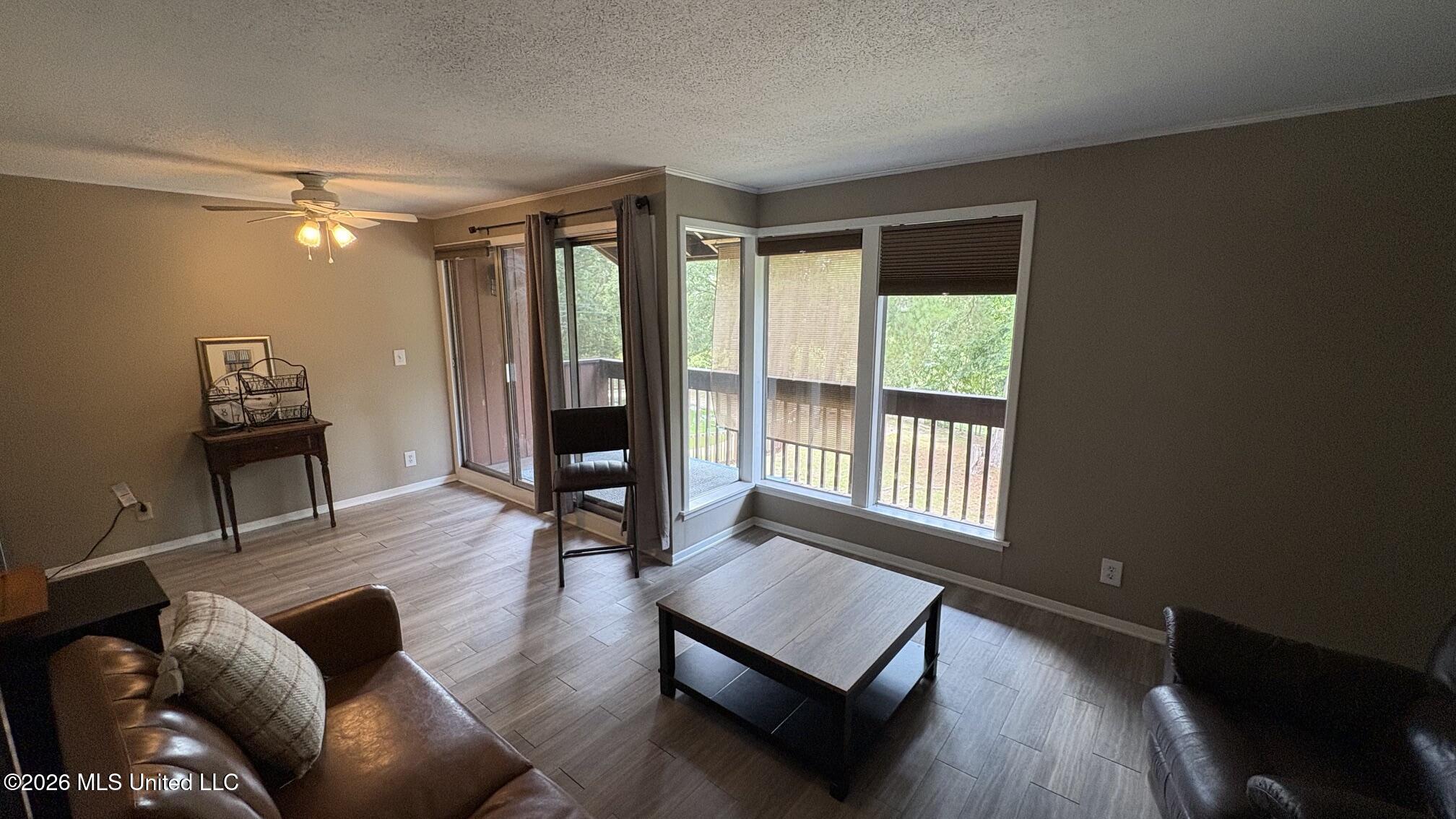 239 Lakeside Villa Property Photo 9