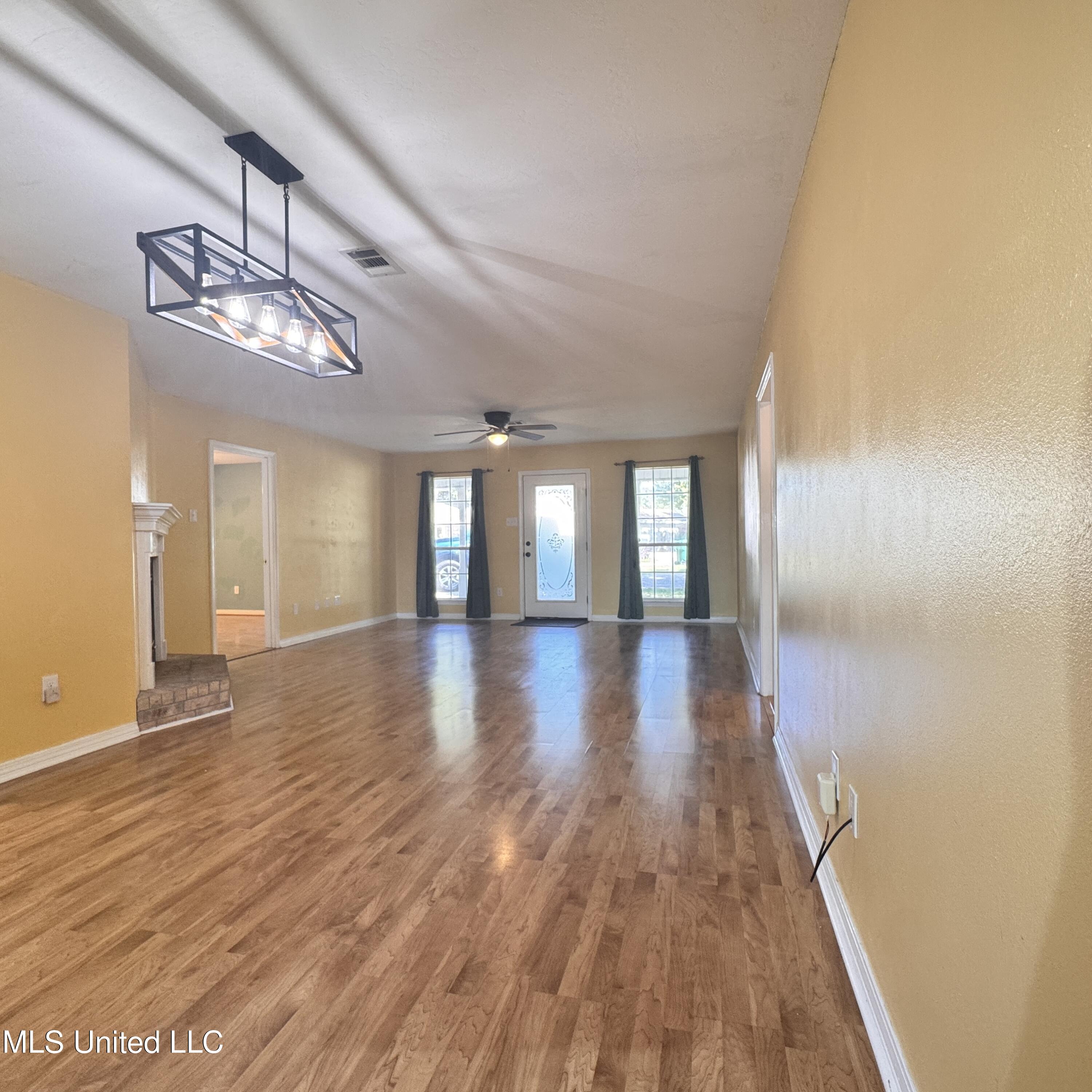 7828 Koko Place Property Photo 3