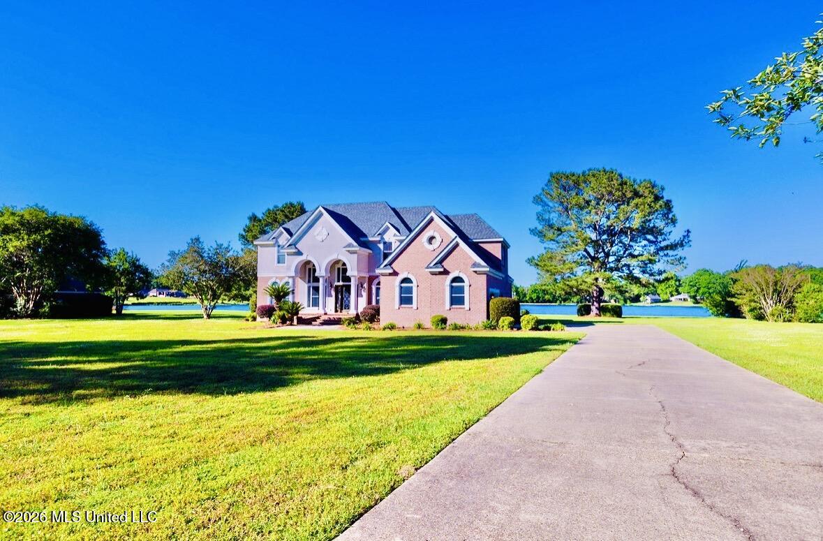 15 Lakeshore Drive Property Photo 3