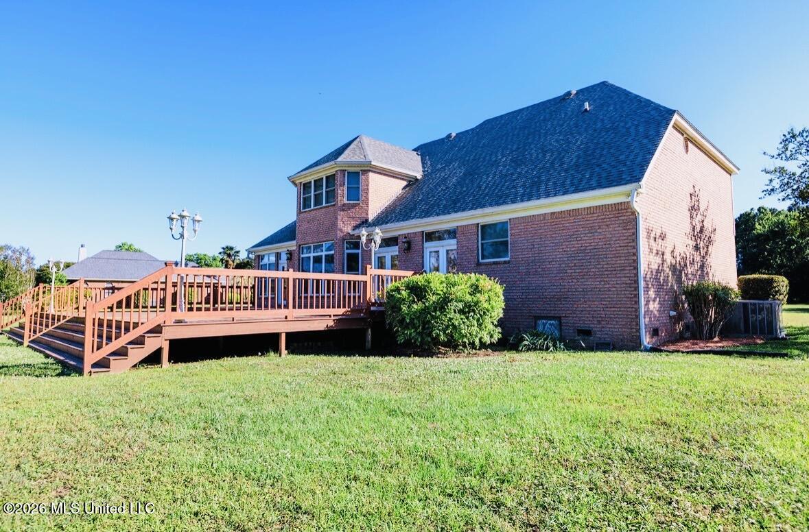 15 Lakeshore Drive Property Photo 9