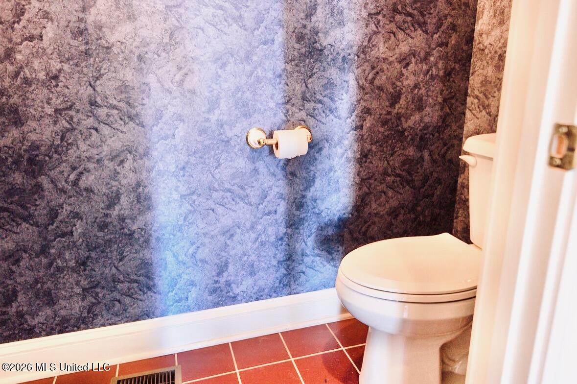 15 Lakeshore Drive Property Photo 23