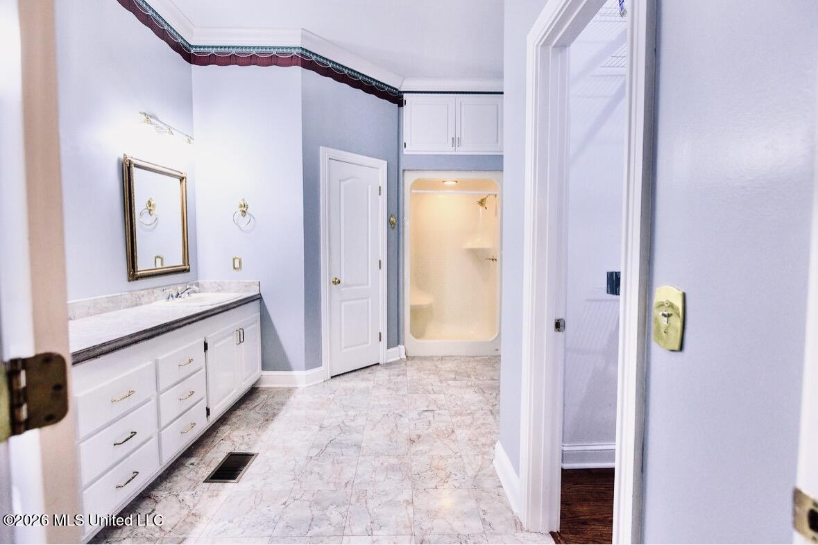 15 Lakeshore Drive Property Photo 35