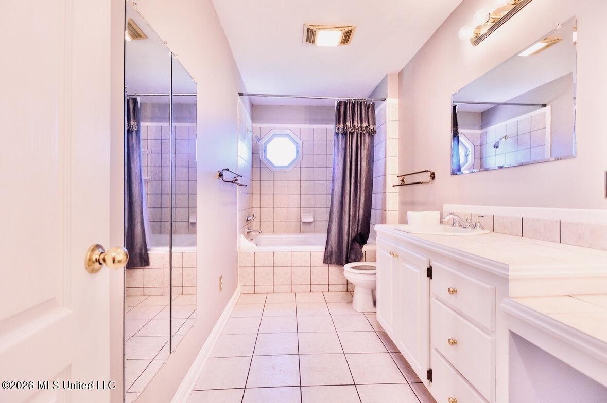 15 Lakeshore Drive Property Photo 70