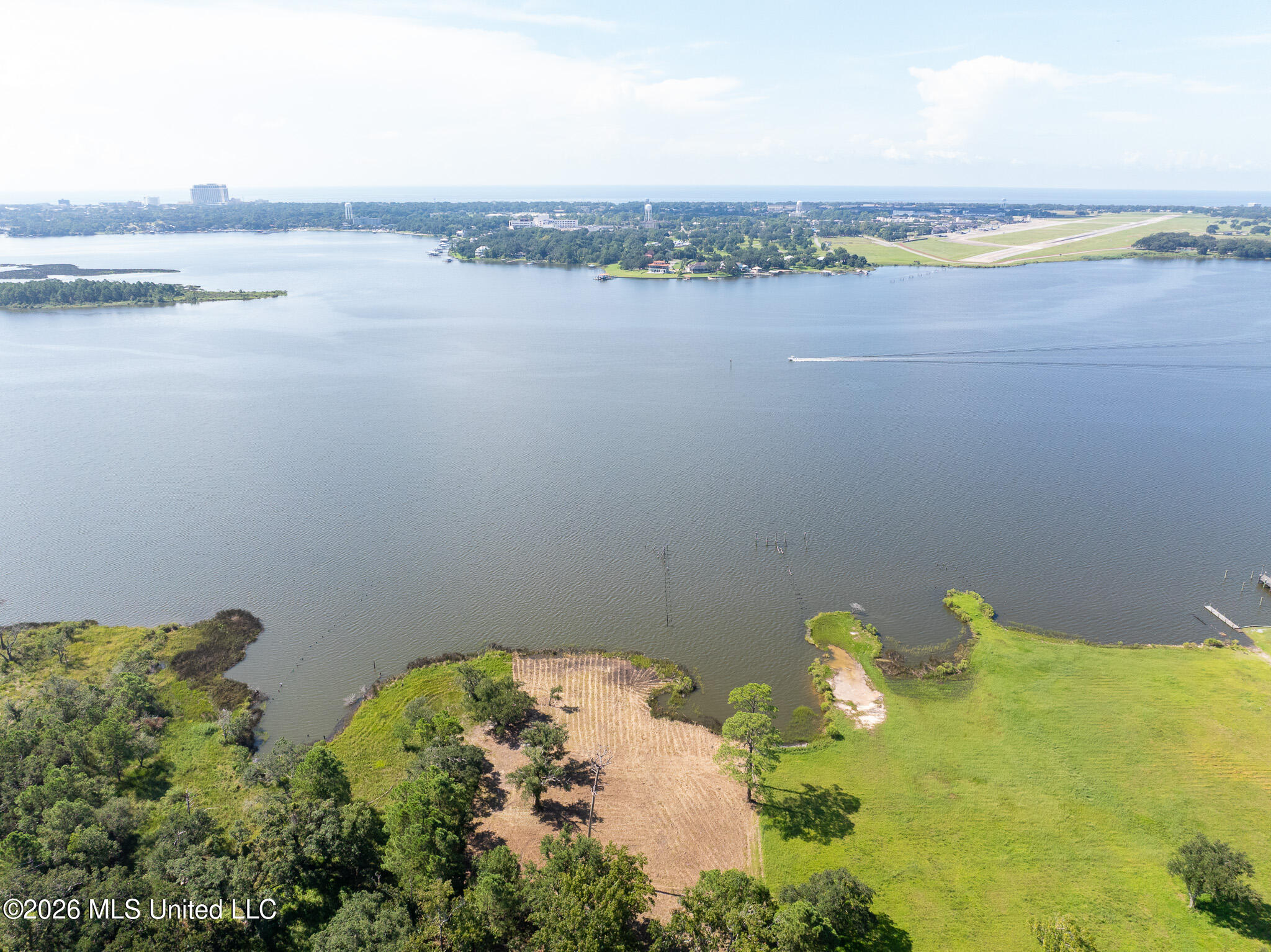 10232 Goodman Road Property Photo 12