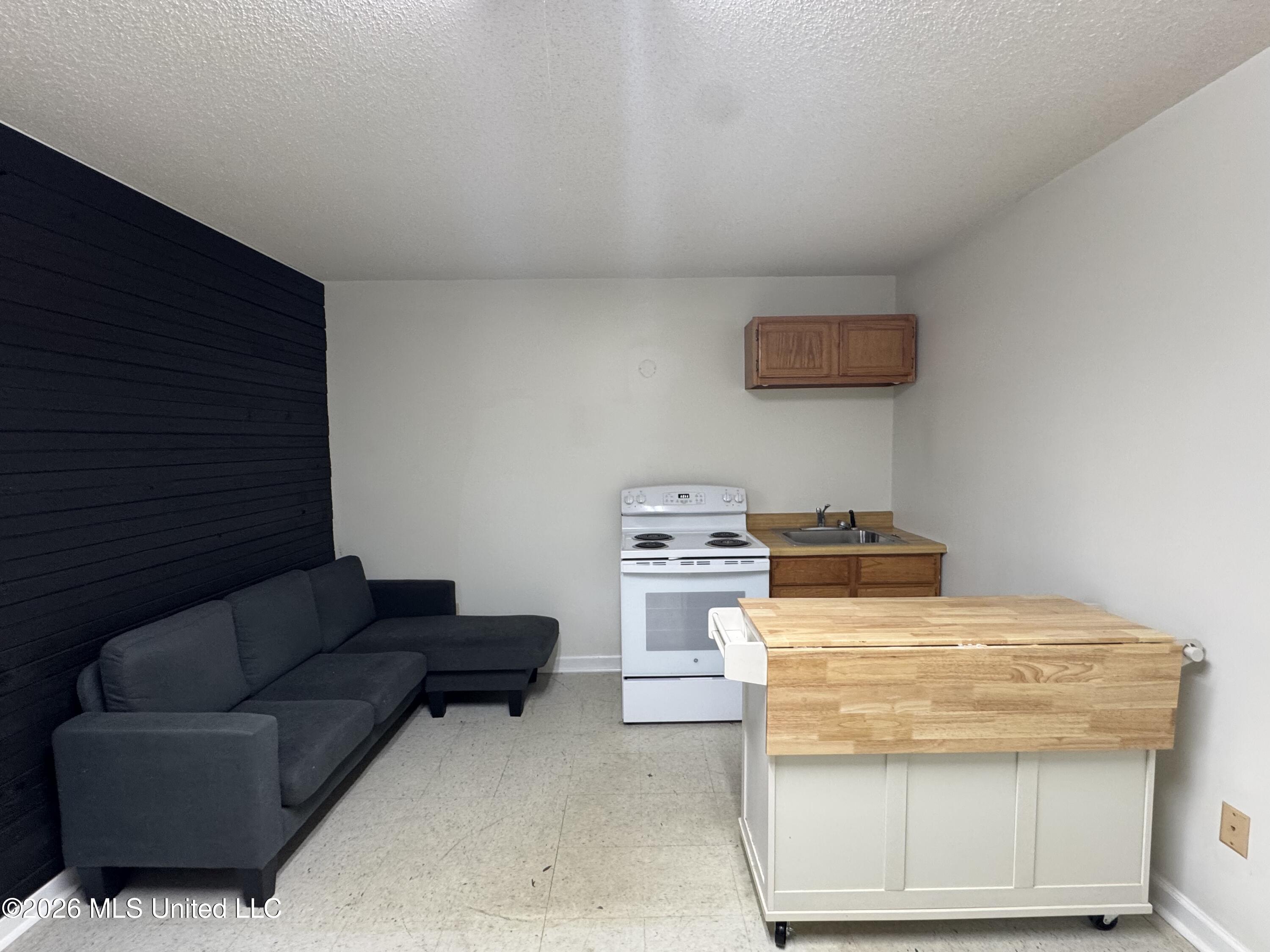1771 Cummins Avenue Property Photo 24
