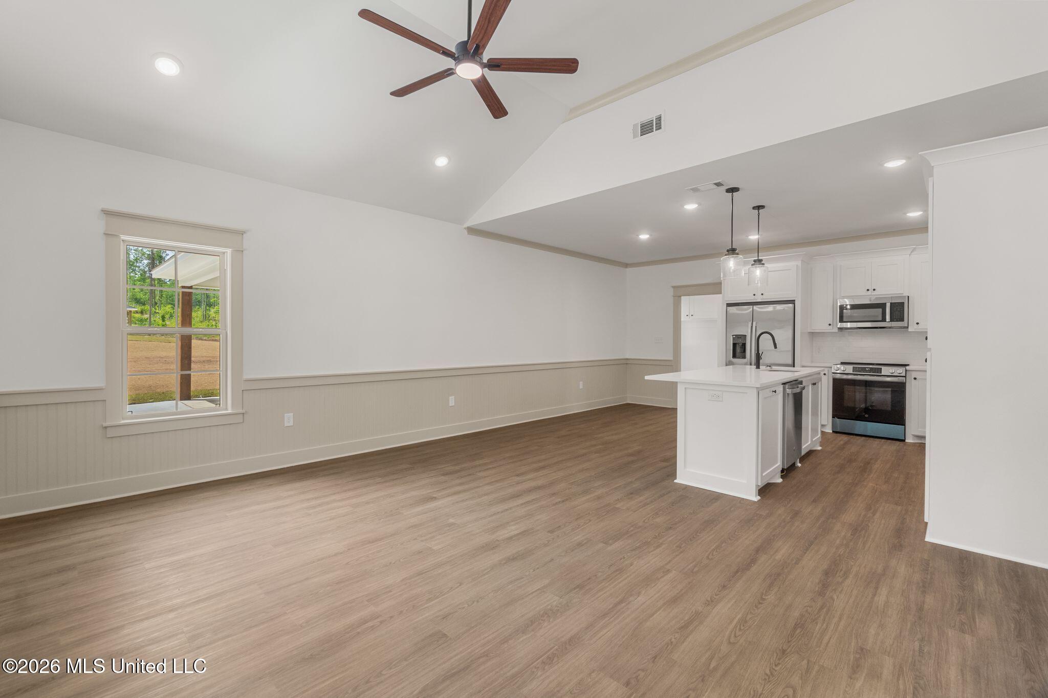 61 Noel Townsend Road Property Photo 7