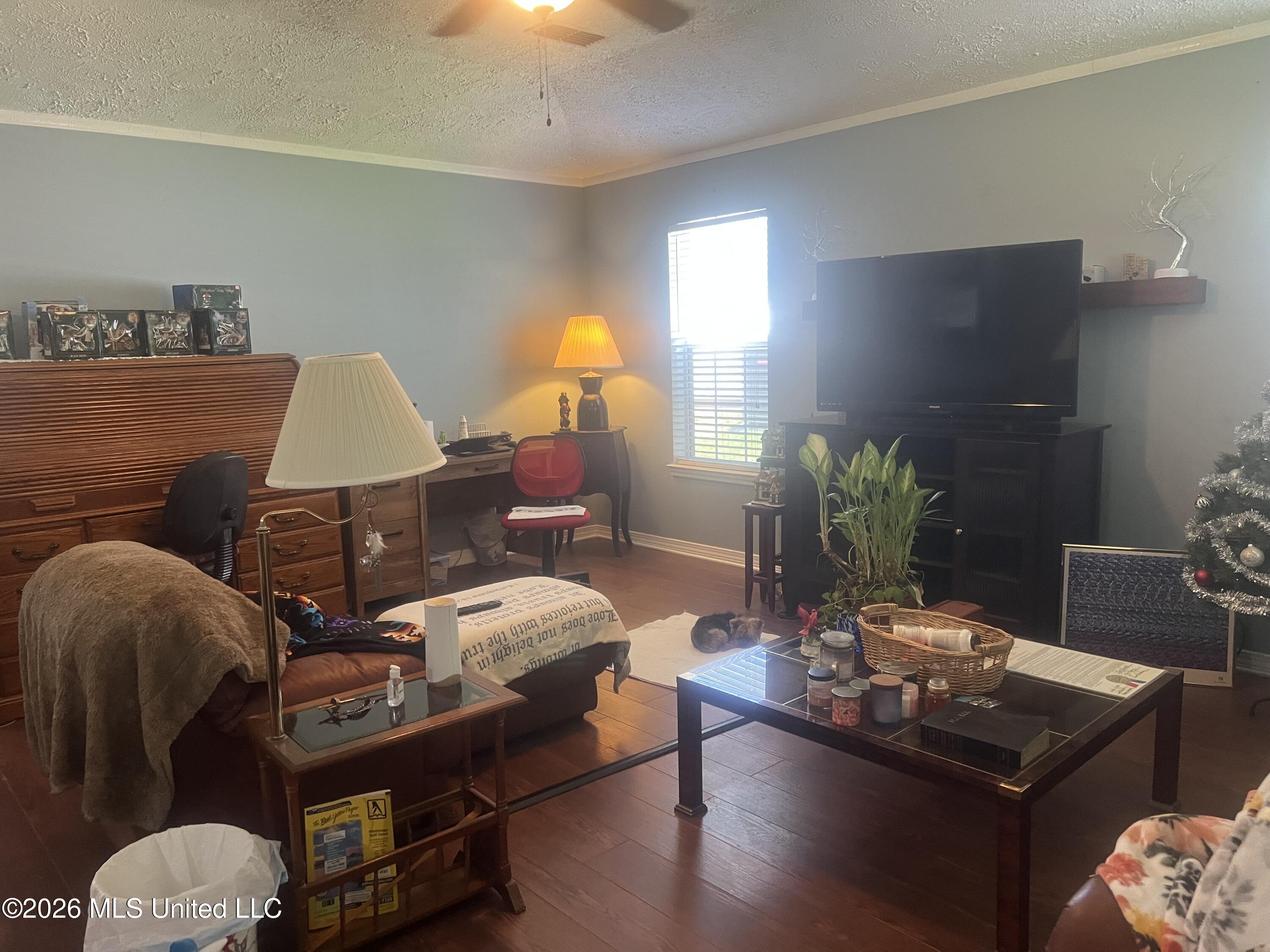 16317 Greenglade Drive Property Photo 9
